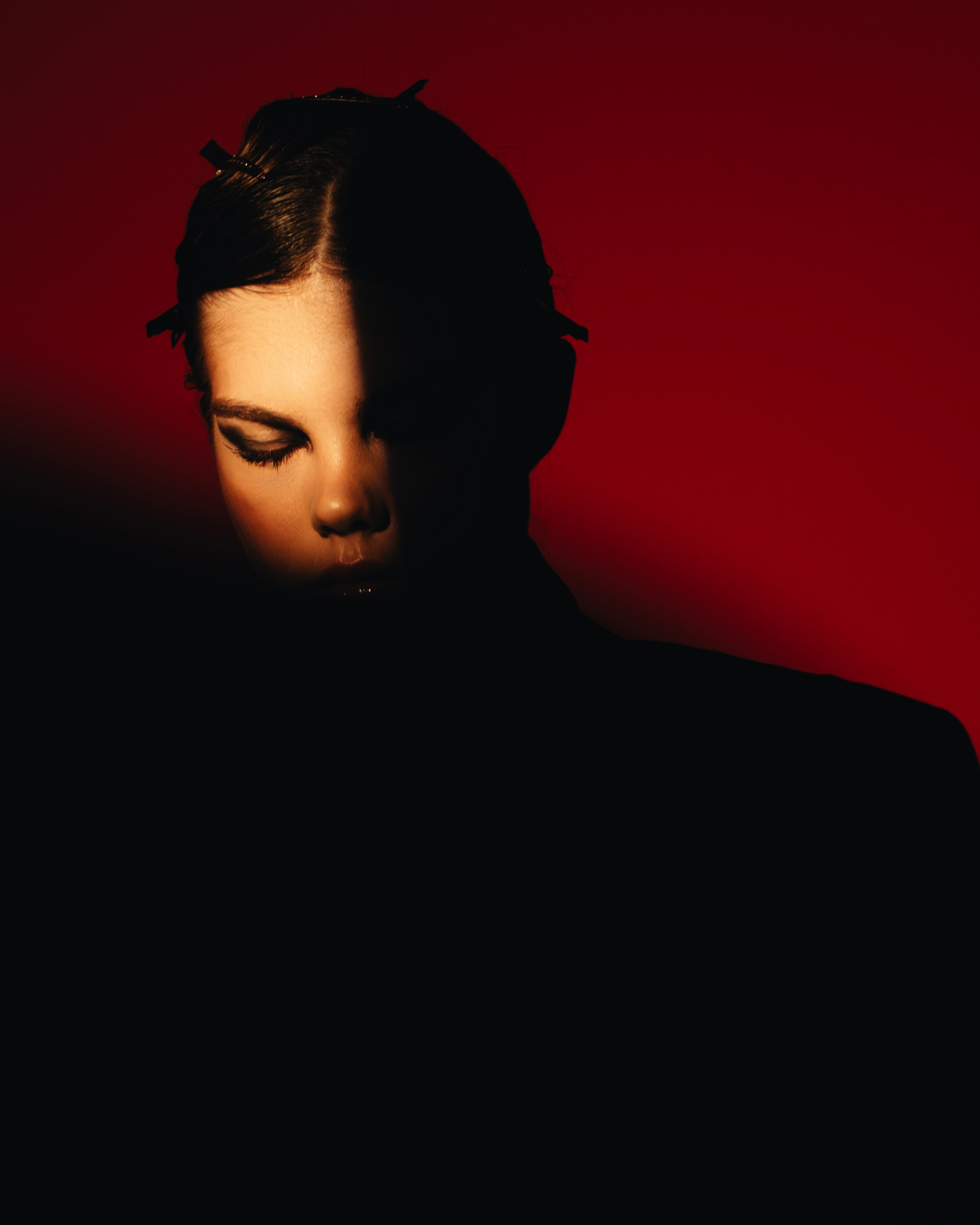 Portfolio 2024. Sasha Speranskii — Conceptual Photographer | Based in Moscow