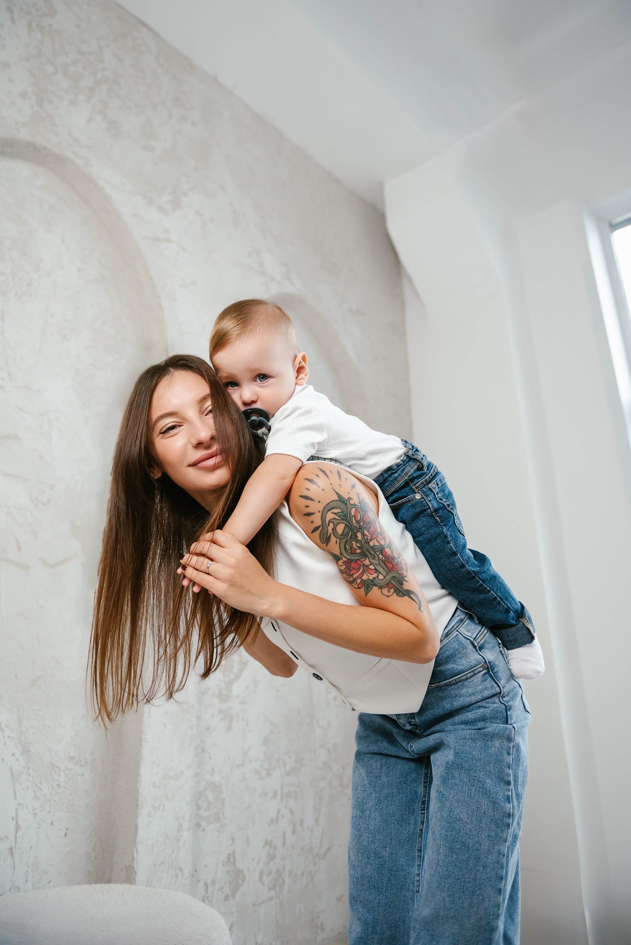 Семейная фотосессия в студии WOOD Кемерово