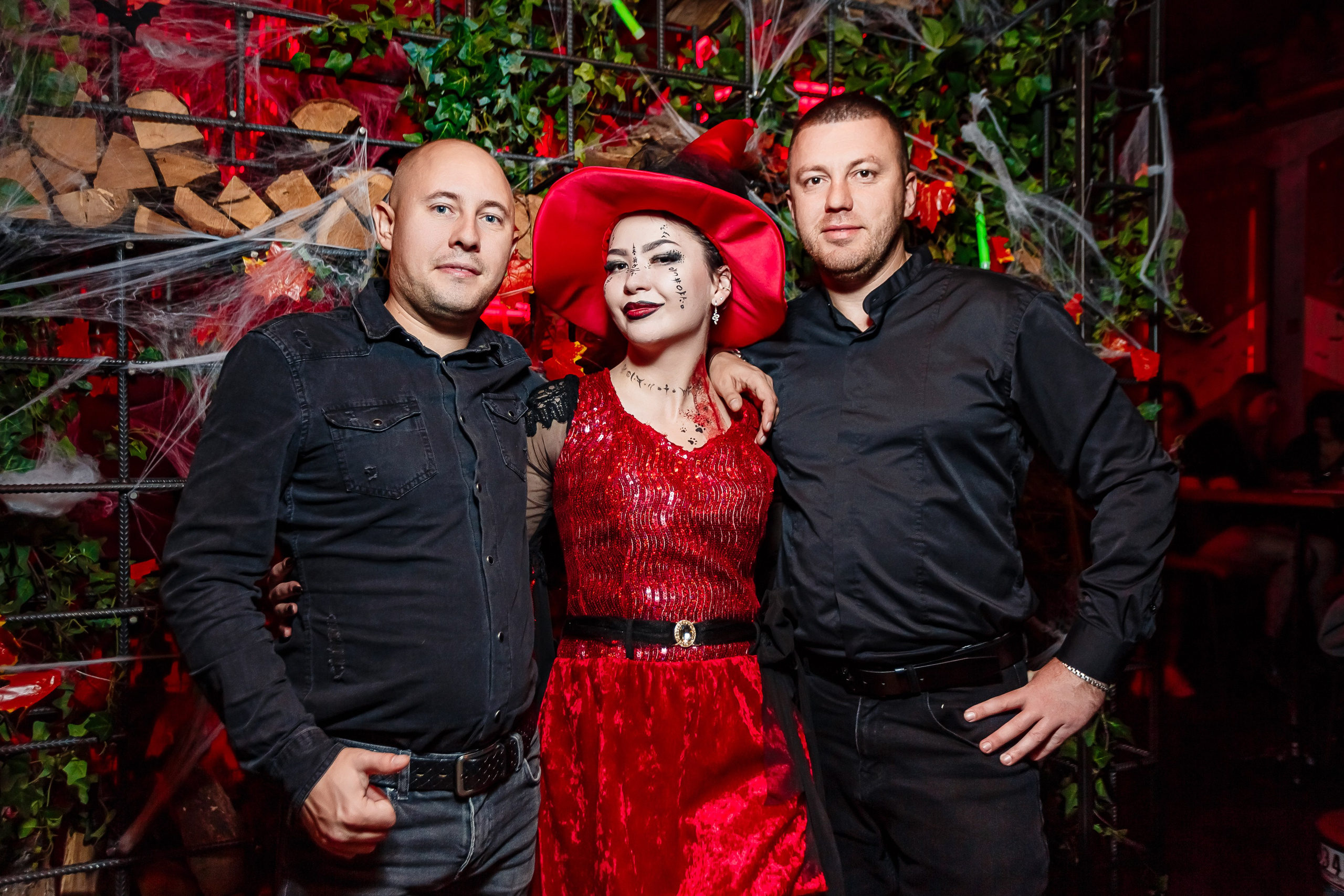 Пьяный плющ «Halloween"_Симферополь_2.11.2024. Аминов Руслан | Фотограф