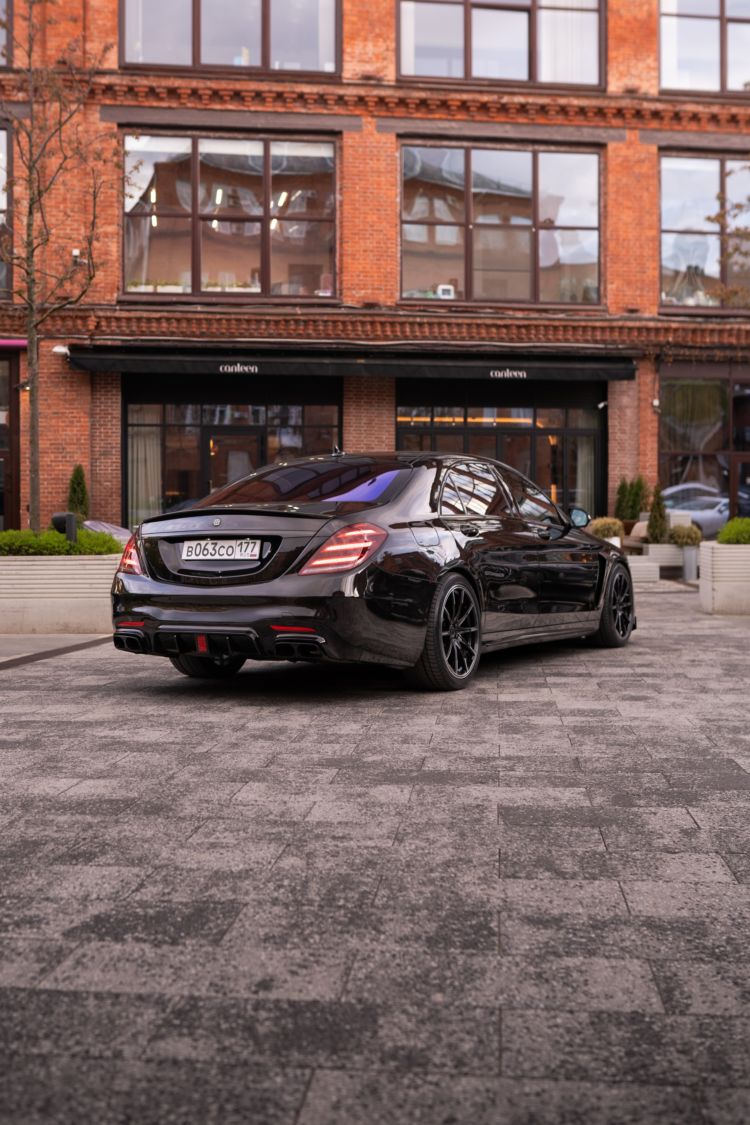 Mercedes Benz S-Class. Mirllaev