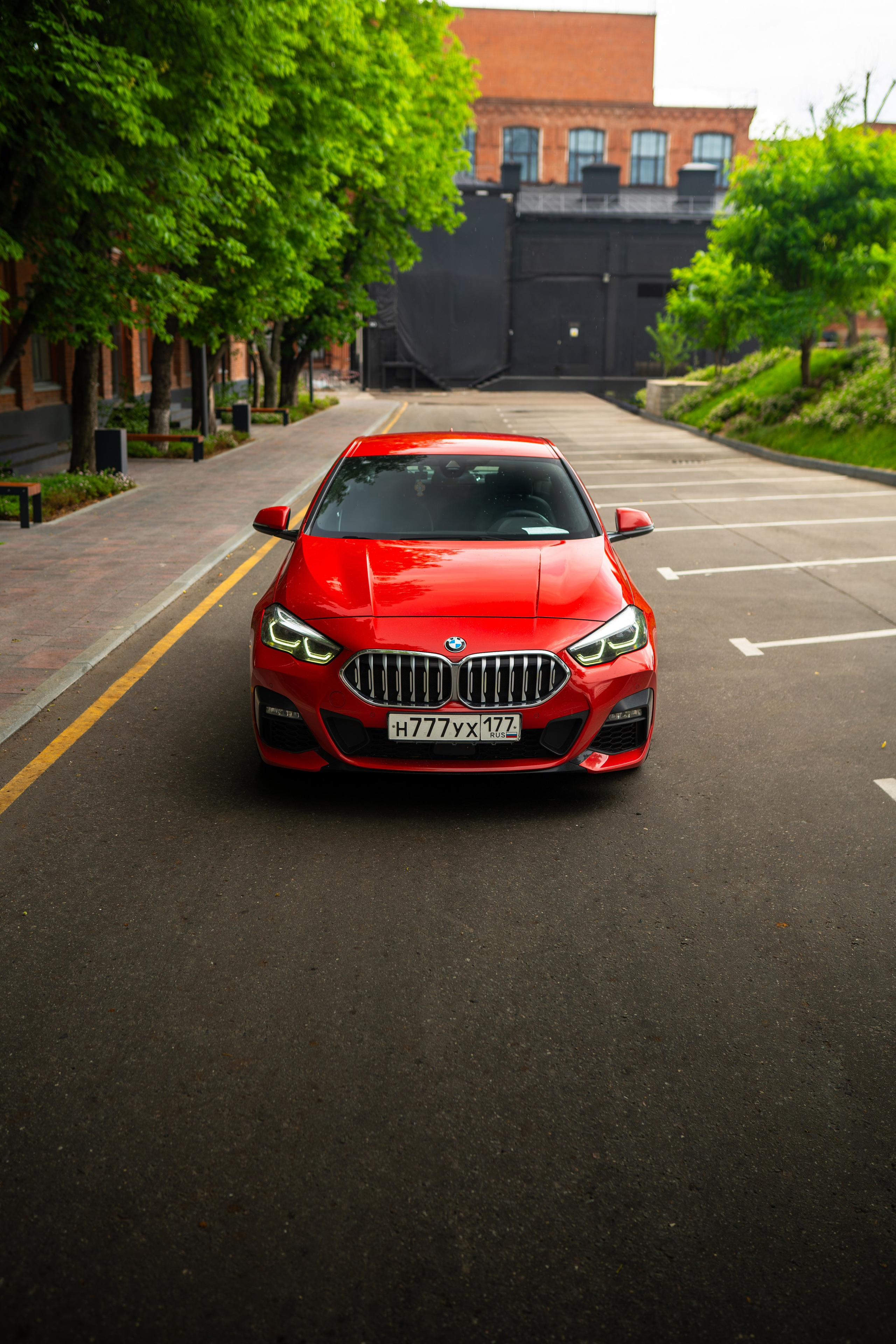 BMW 2-series. Mirllaev