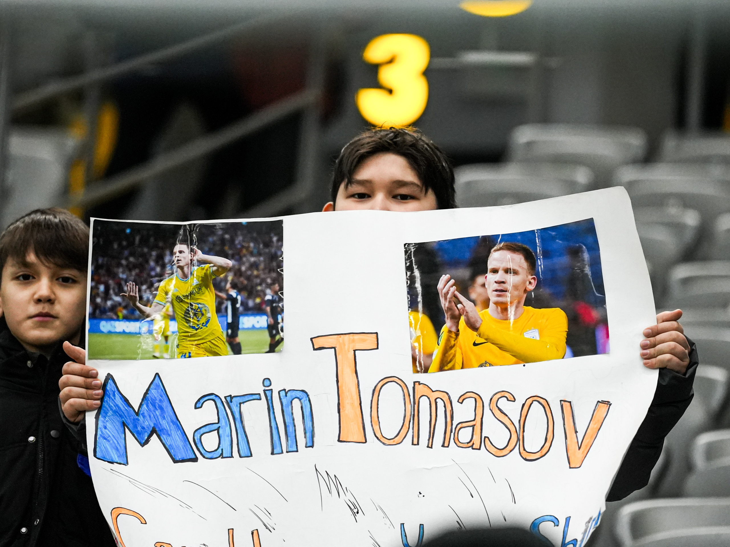 FC ASTANA. Здравствуйте Меня зовут Берден Ансар, Я профессиональный фотограф