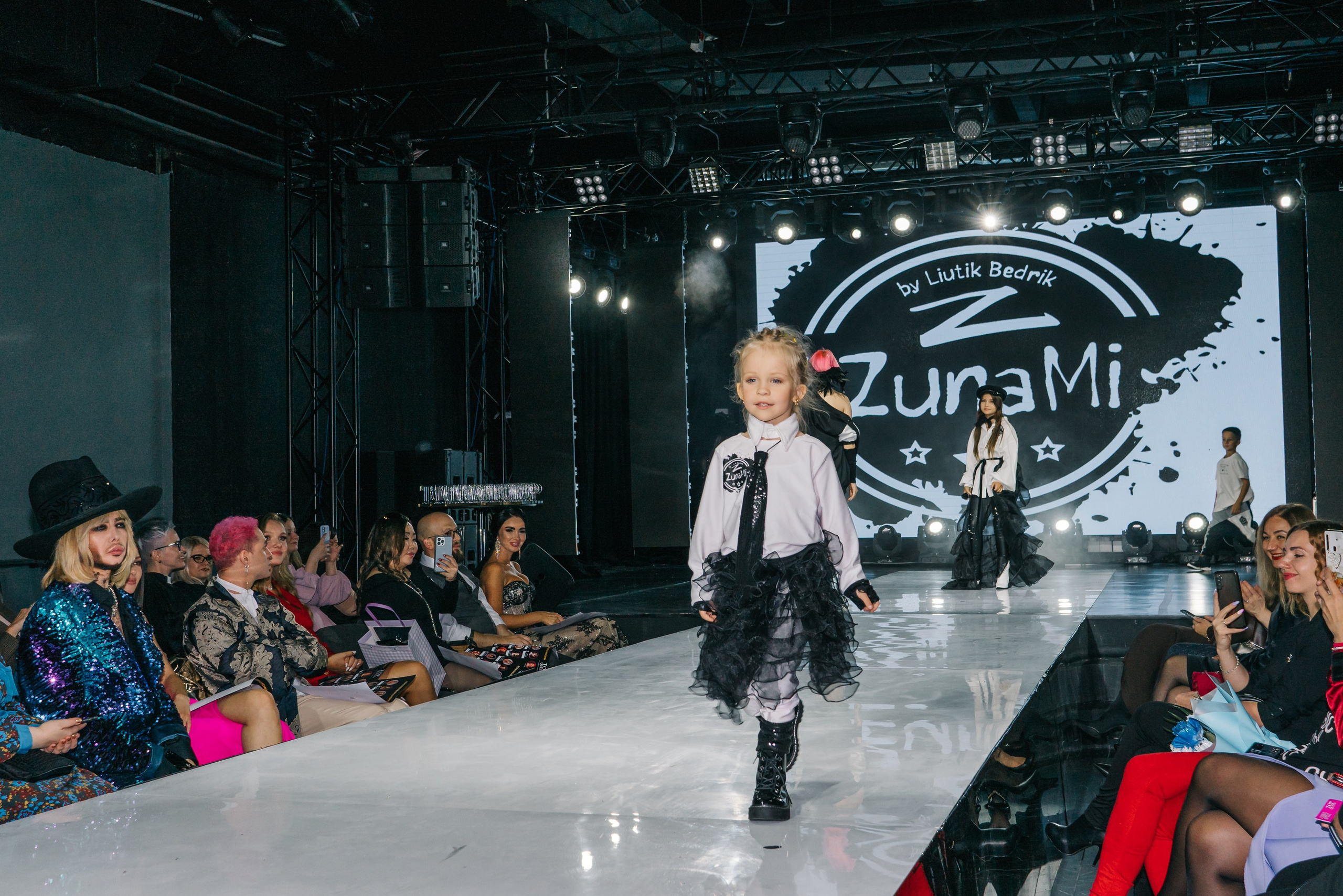 World fashion. Женский фотограф в Москве Анастасия Сидорова