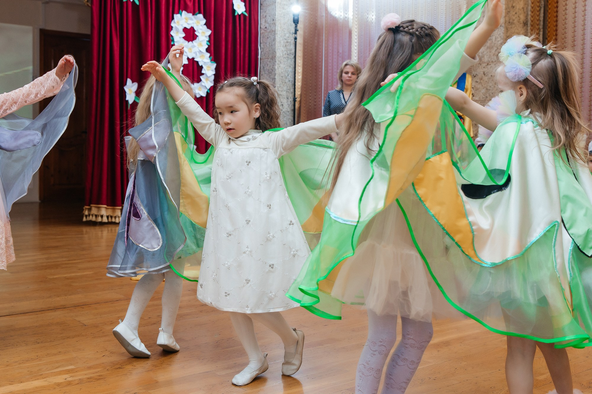 Детский сад № 93 — Утренник (10.03.2023). Свадебный и семейный фотограф Крамар Наталья