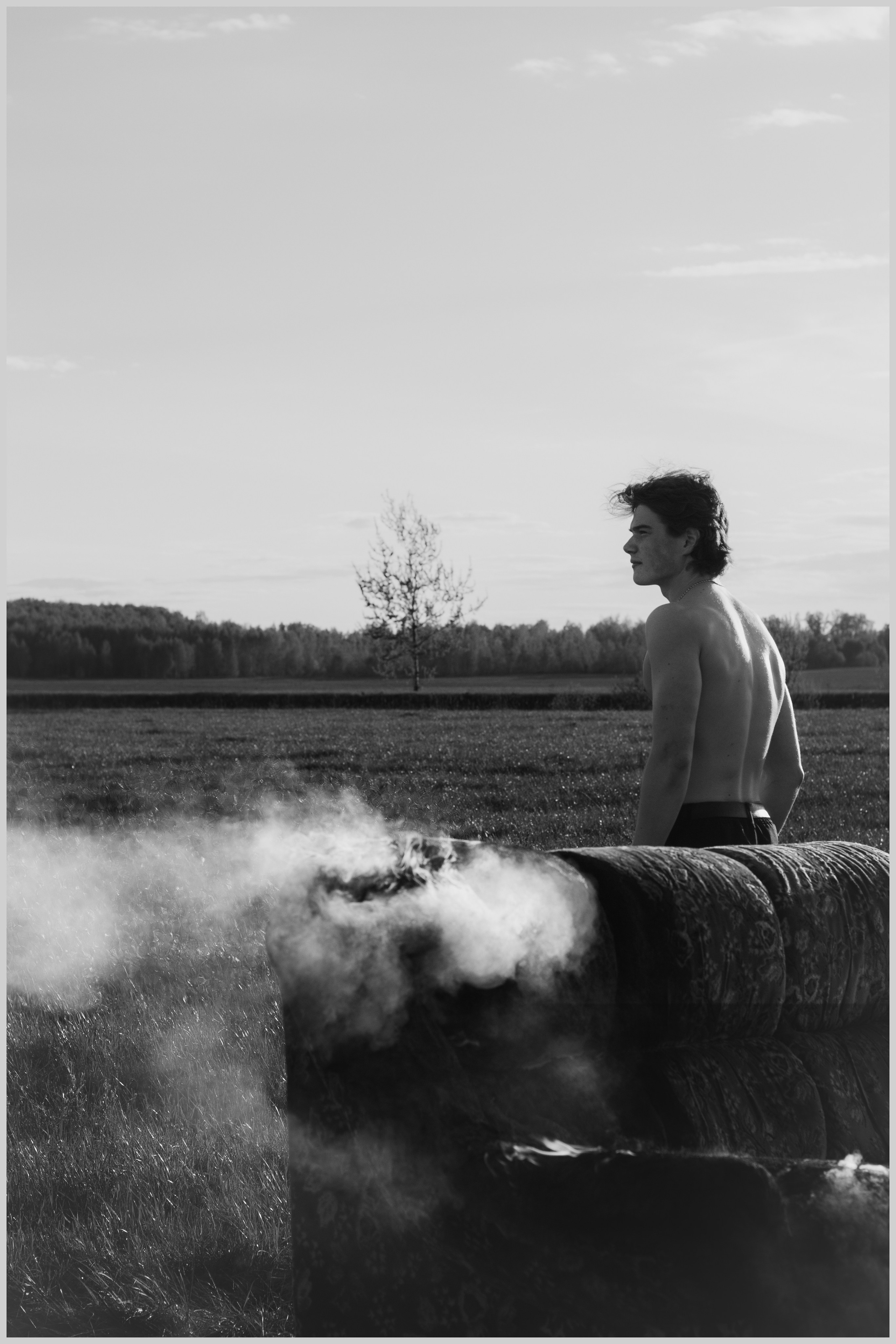 Михаил. Портретный фотограф в Орле. Готовые фото за 3 дня! Помощь в позировании. Советы по организации