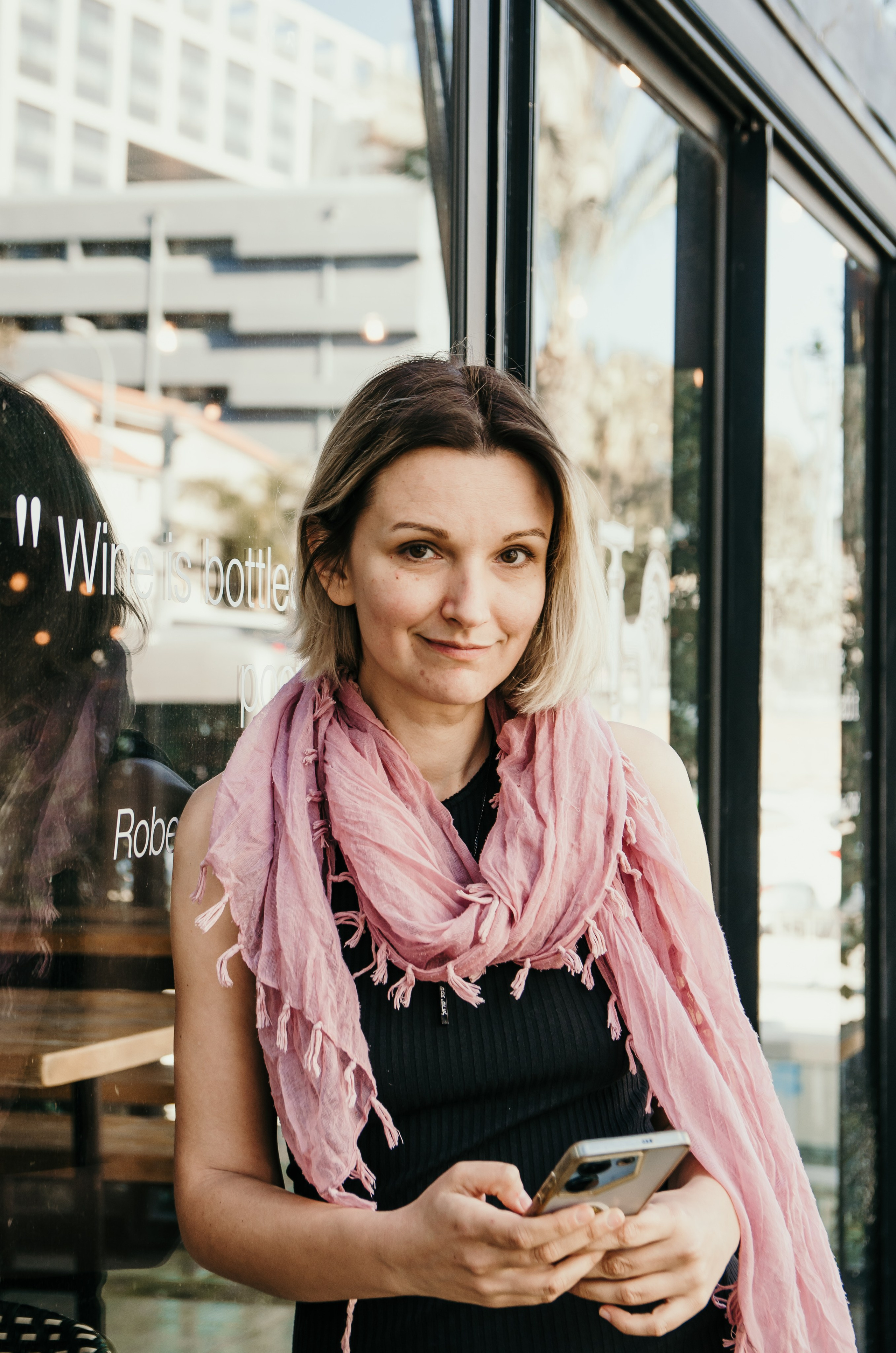 Maria. Sarona. Maria Tvilla