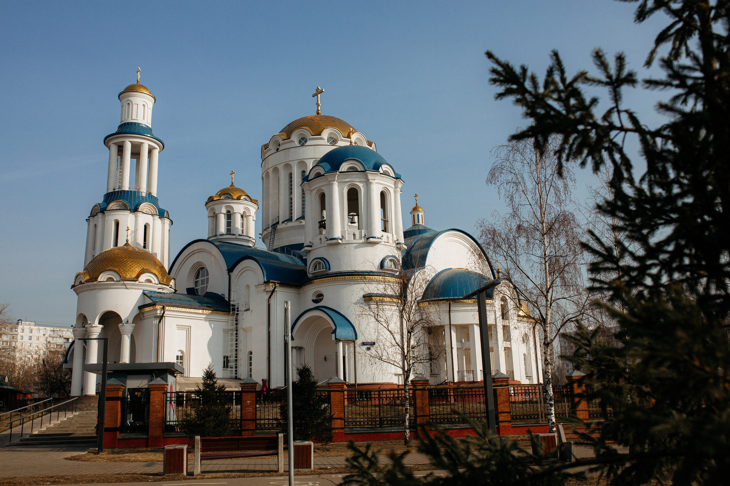 Церковь Собора Московских святых м. Бибирево. Свадебный и семейный фотограф