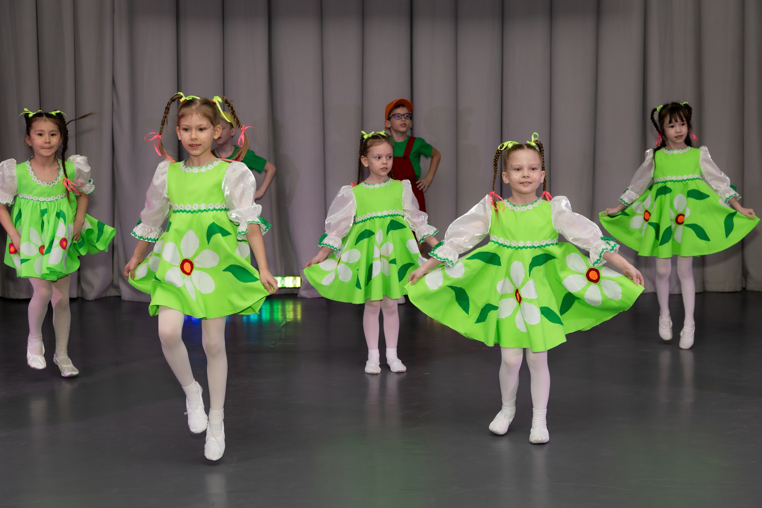 Танцевальный коллектив. Рыжий Фотограф Иркутск