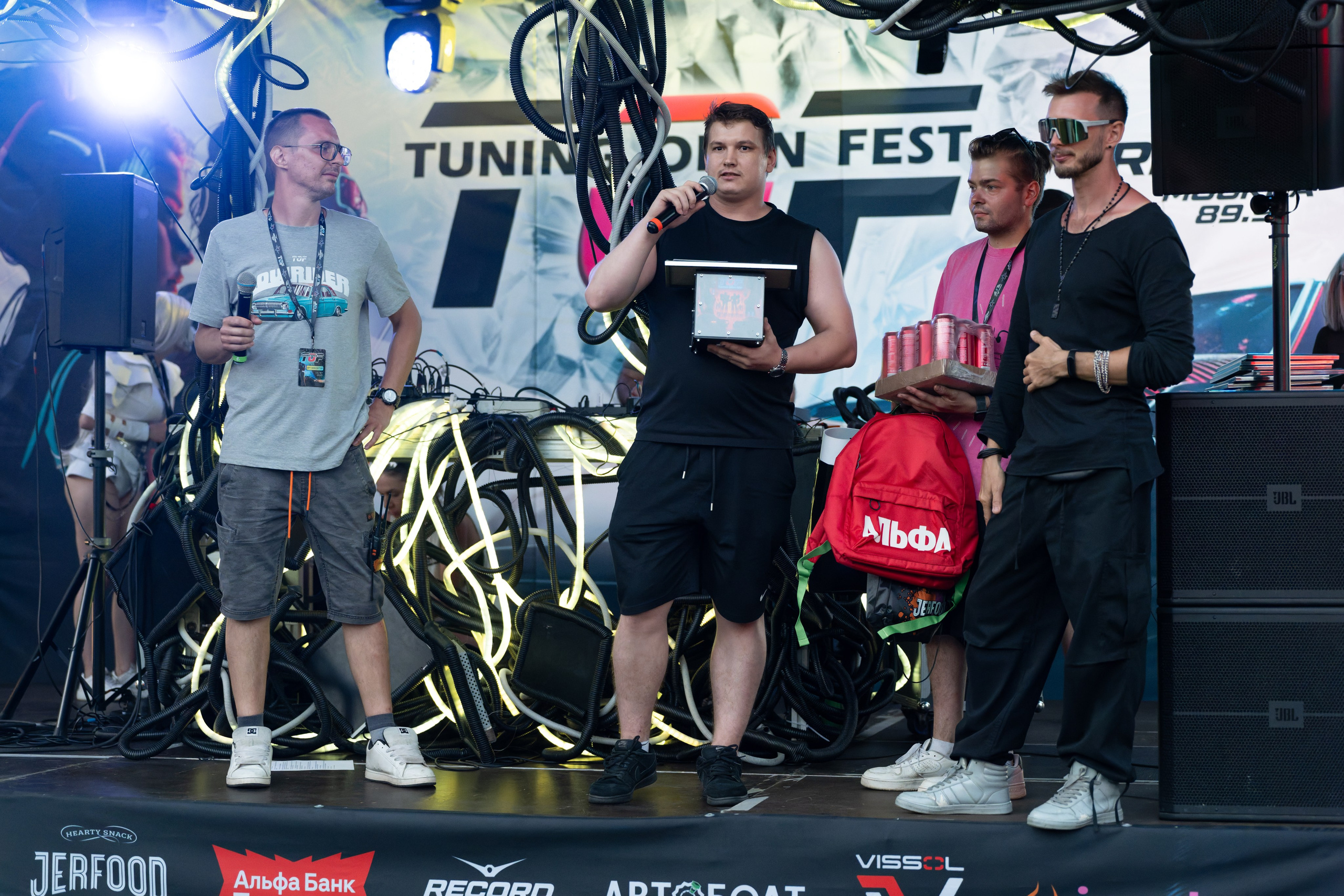 Tuning Open Fest 2025. Авто и мотоспорт — фотограф Антон Медведев iCoguar