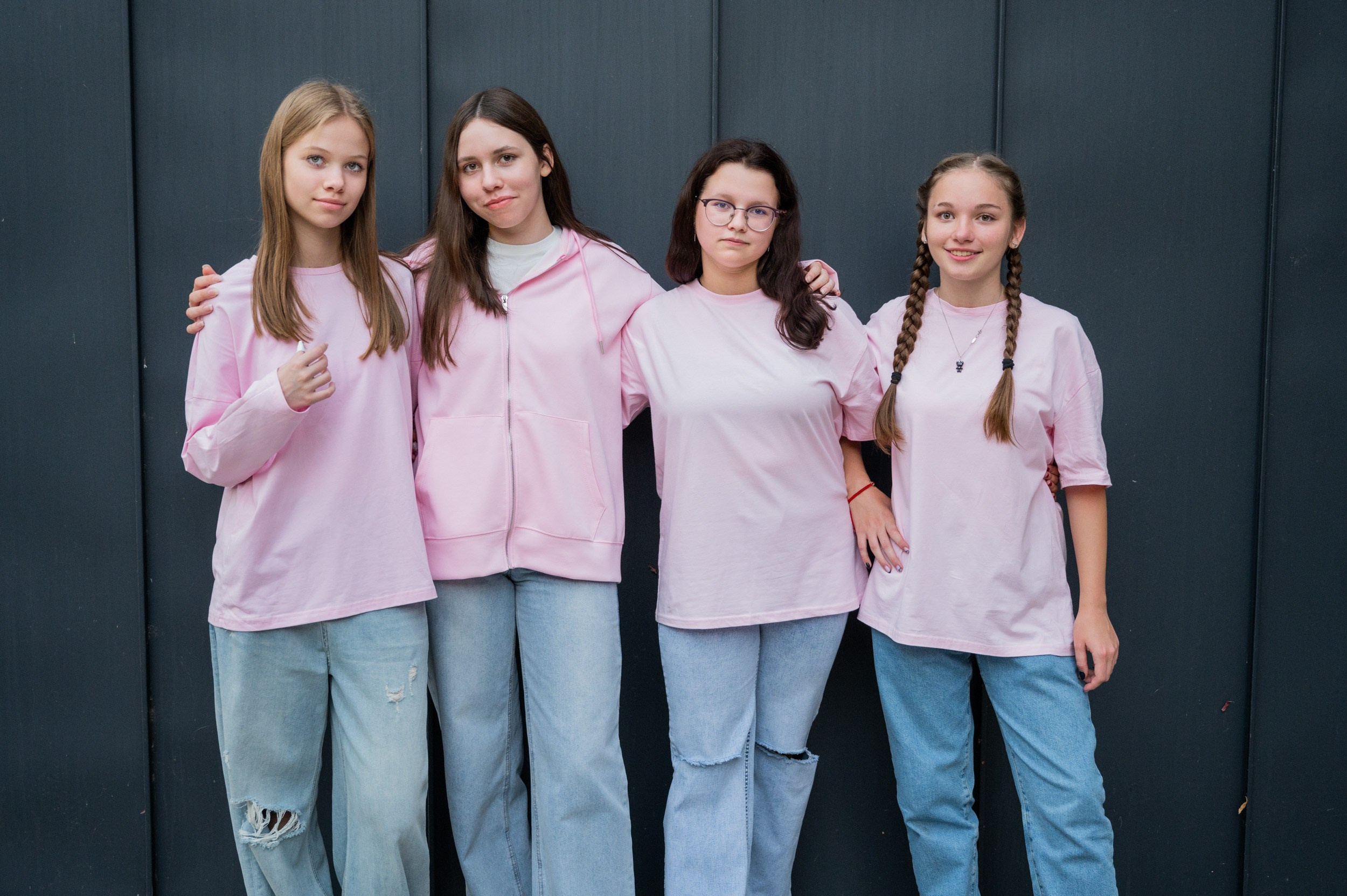 В парке. Выпускные альбомы и Школьный фотограф в Алексеевке, Бирюче, Красном