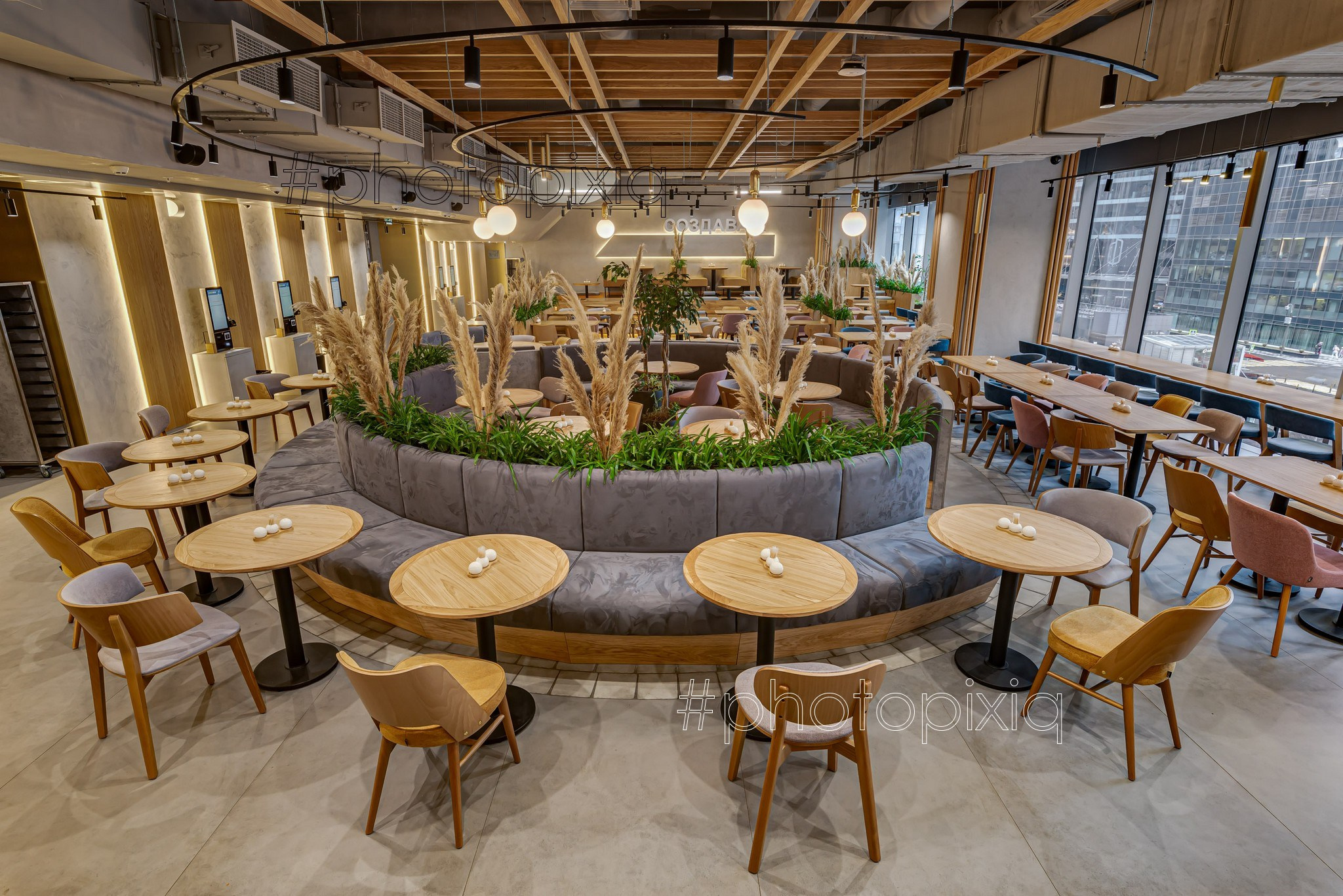 Фотосъёмка кафе LUNCH-BOX в Башне ОКО. Интерьерная съёмка и виртуальные туры — Интерьерный фотограф Кузнецов Сергей (photopixiq)