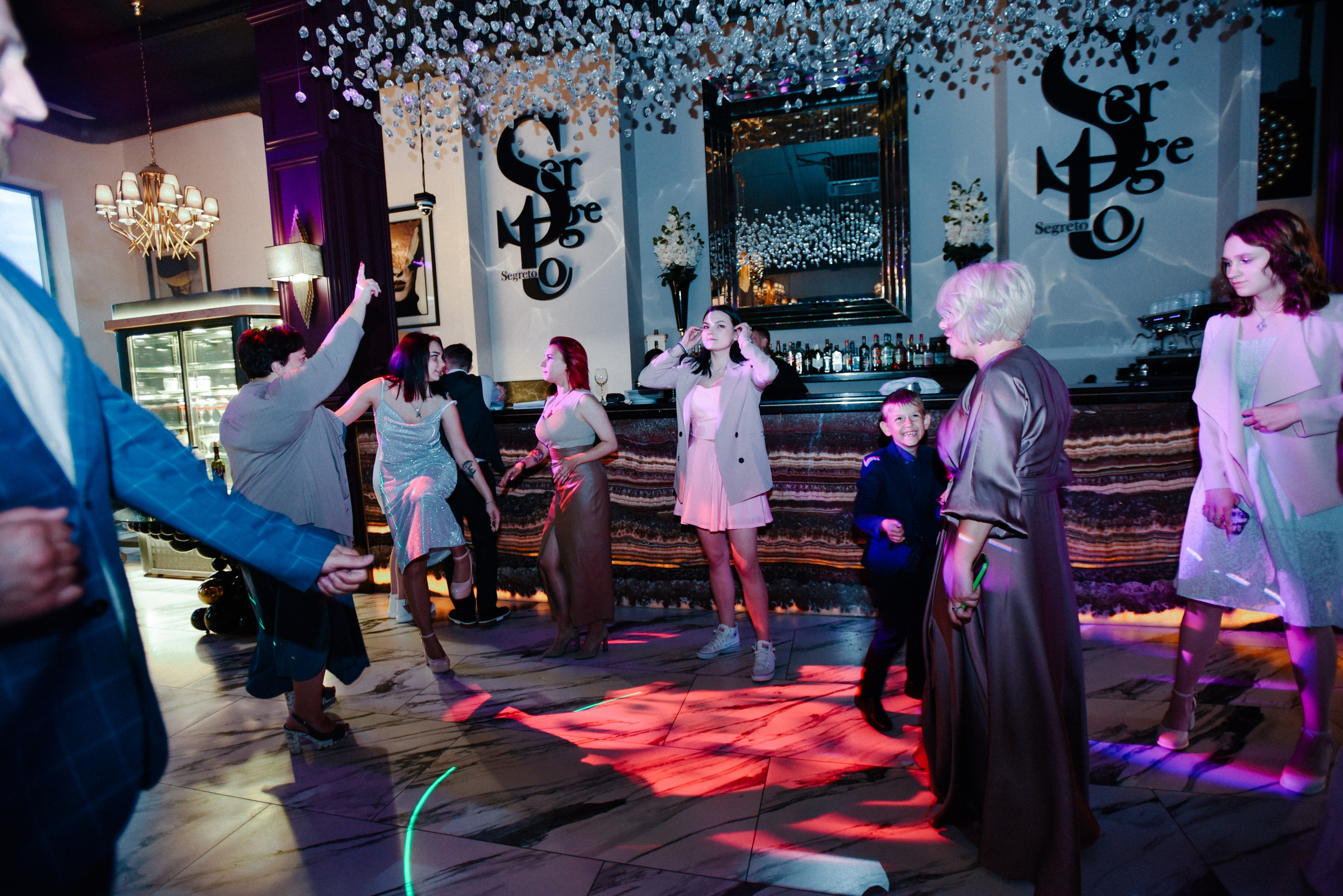 Виктор и Ангелина Банкет на 100 гостей Ресторан Segreto. Фотограф Лола Волна, город Москва