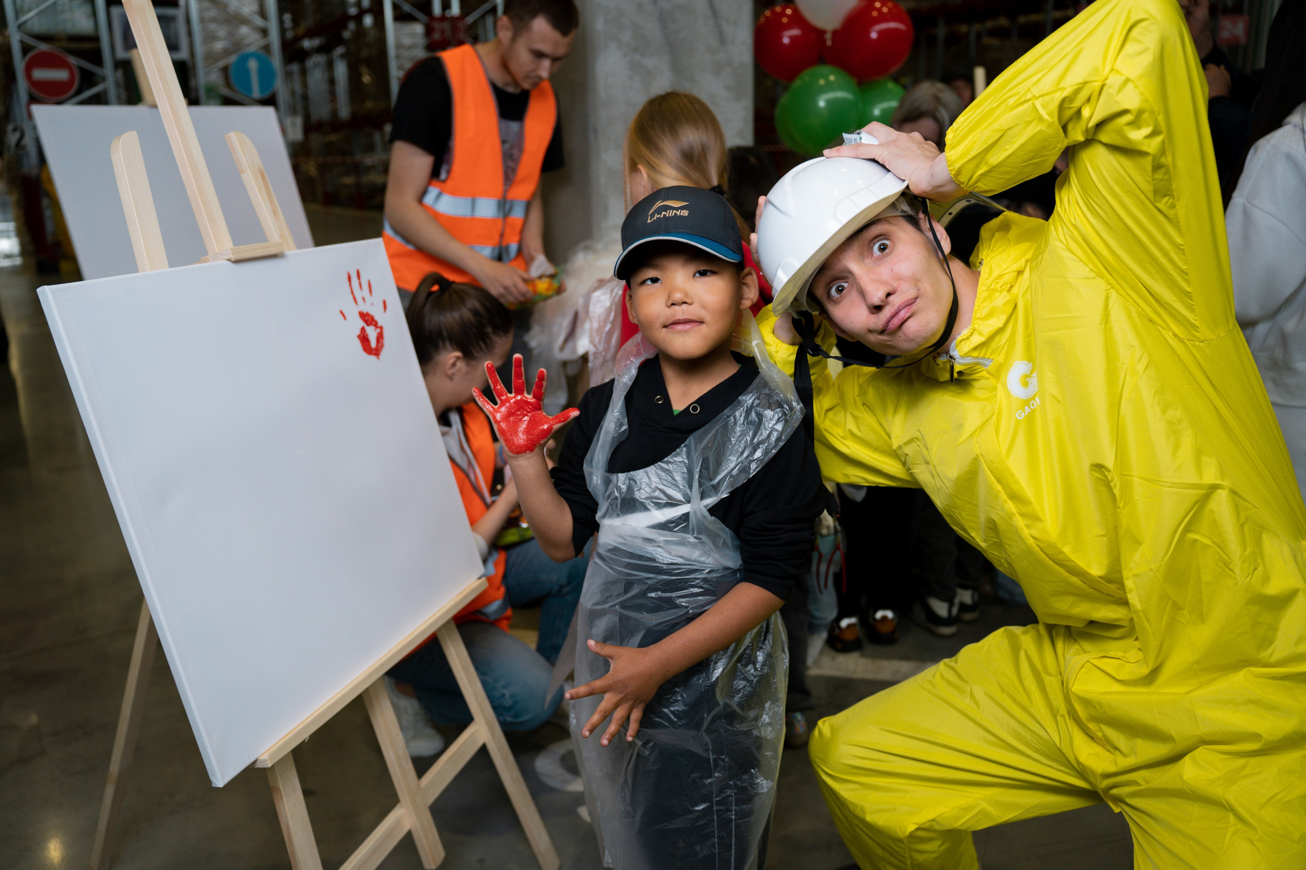 День детей в Пятерочке. Видеограф и Фотограф в Челябинске Ксения и Владимир Рюмины