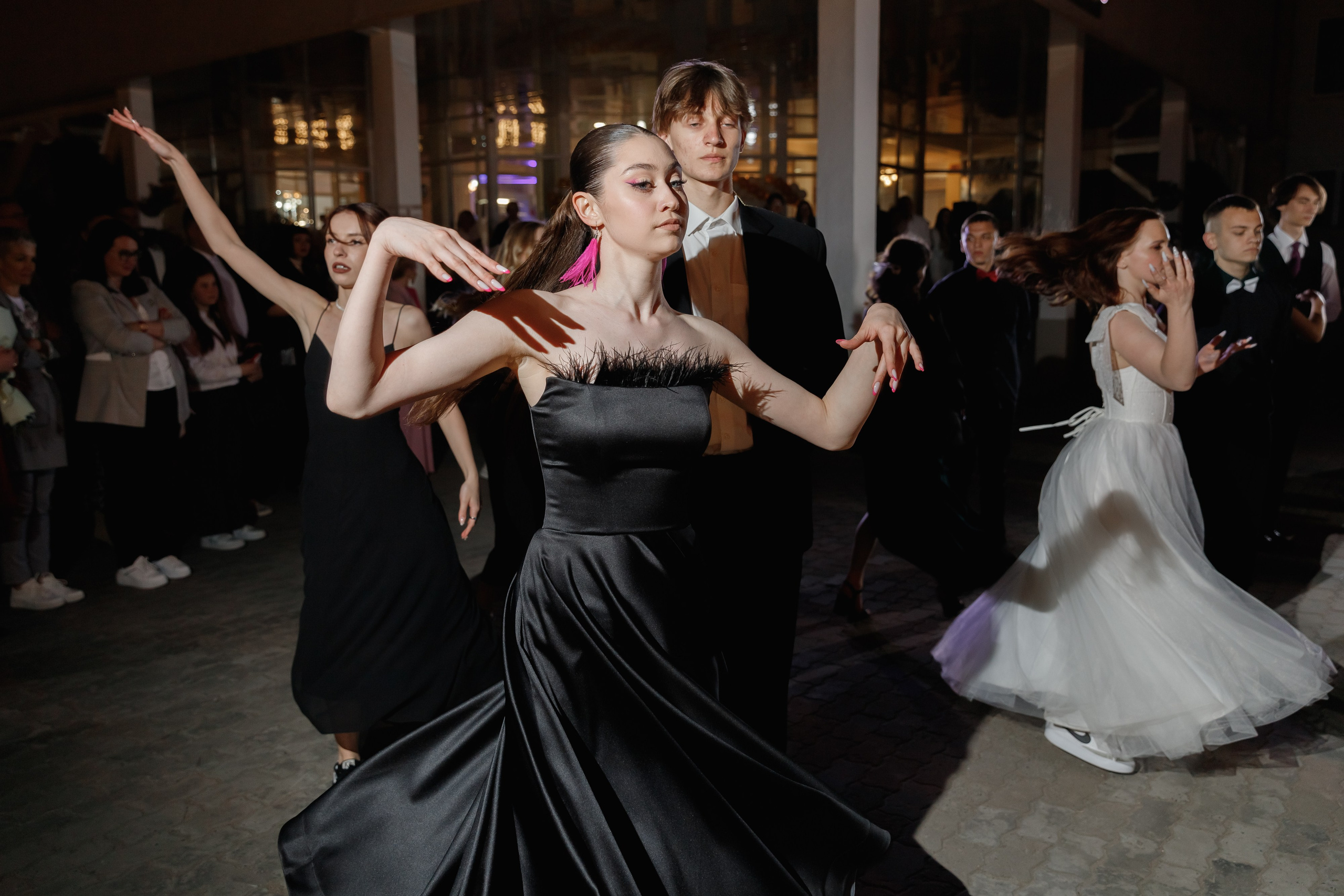 Школьный выпускной 2023 год в Минске. Свадебный фотограф в Минске/Беларуси Сергей Спиридонов