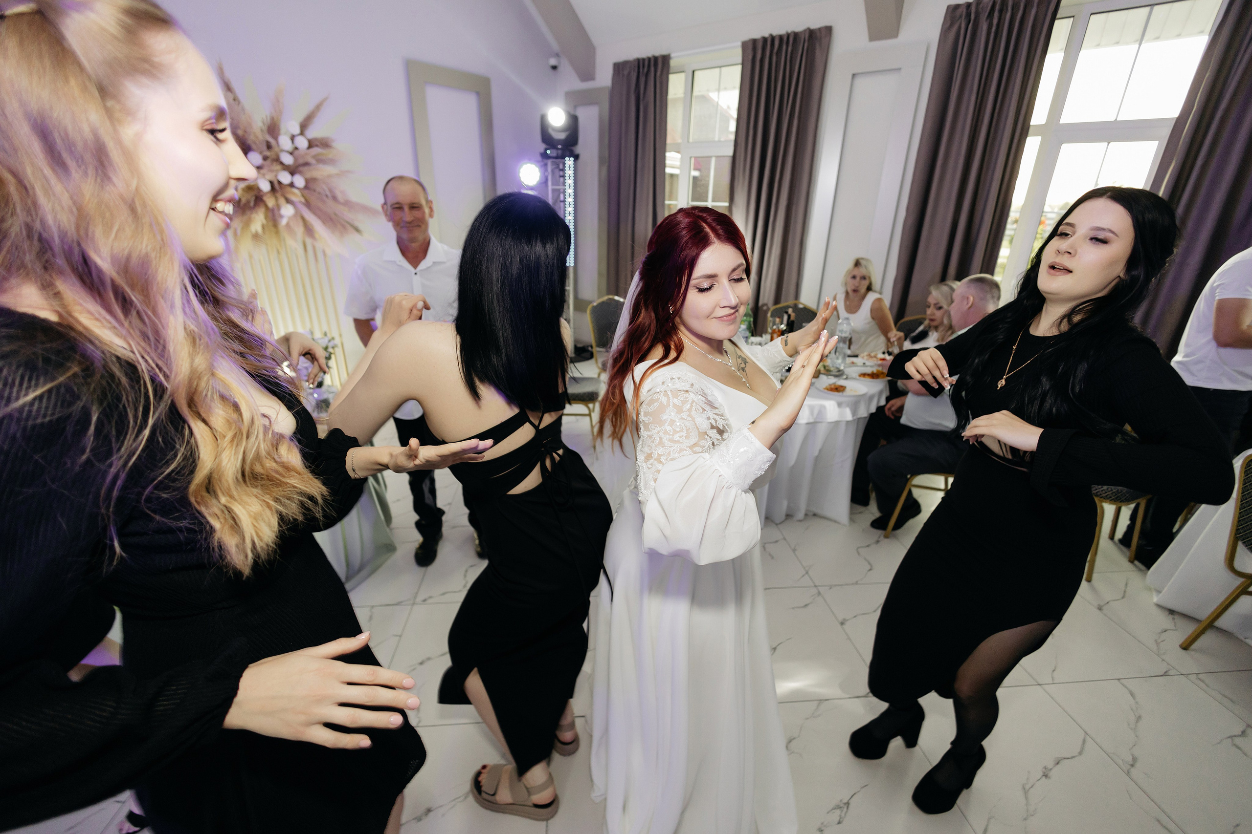 Дарья и Леонид. Свадебный фотограф в Пскове и Санкт-Петербурге | Анна Голикова