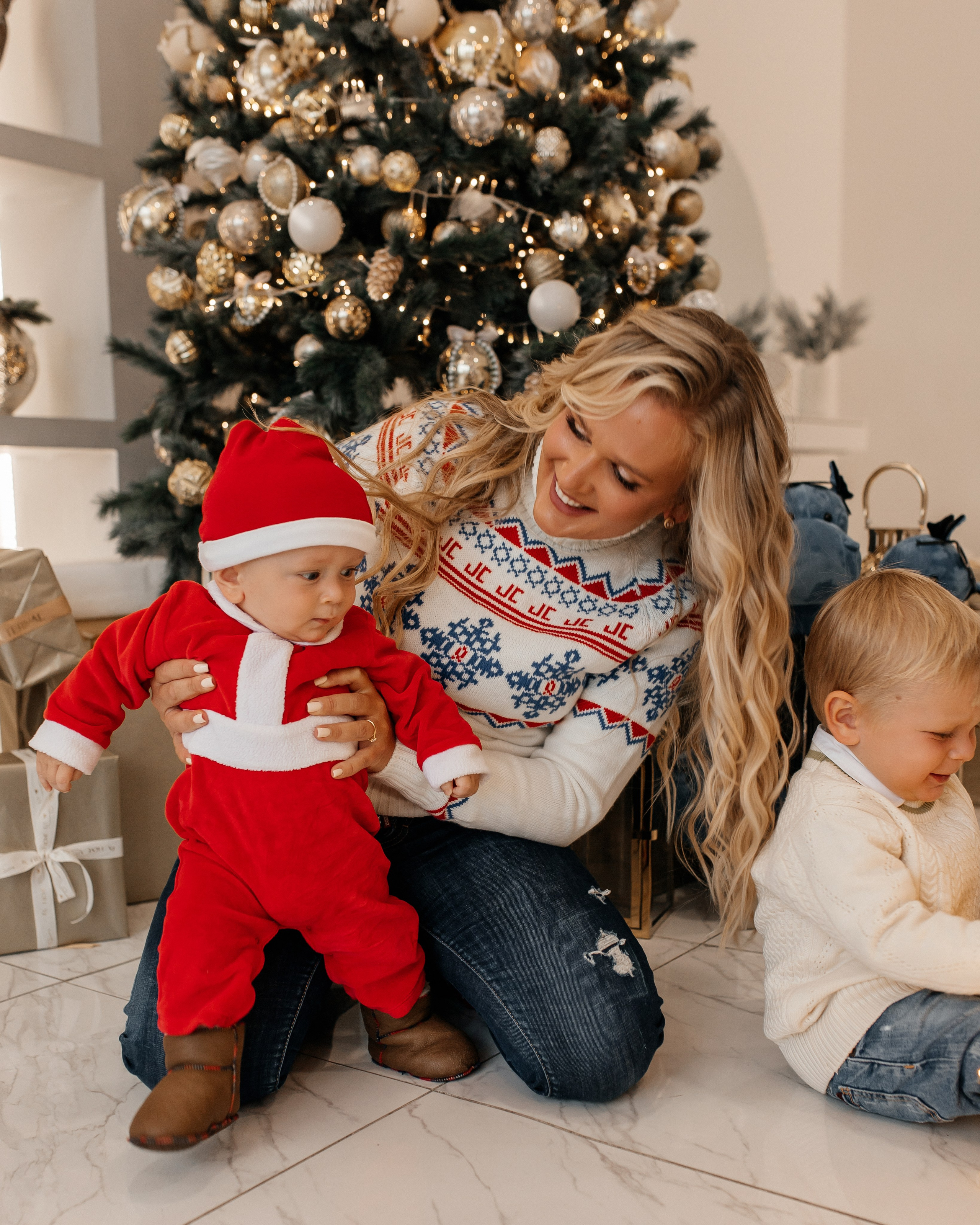 Алиша семейная новогодняя. Семейный фотограф в Санкт-Петербурге Ирина Иванова