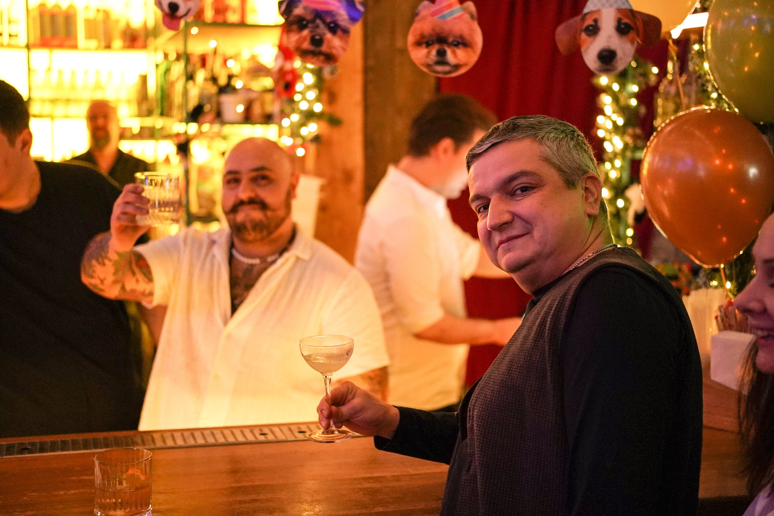 Бар Собаки в тумане. Фотограф