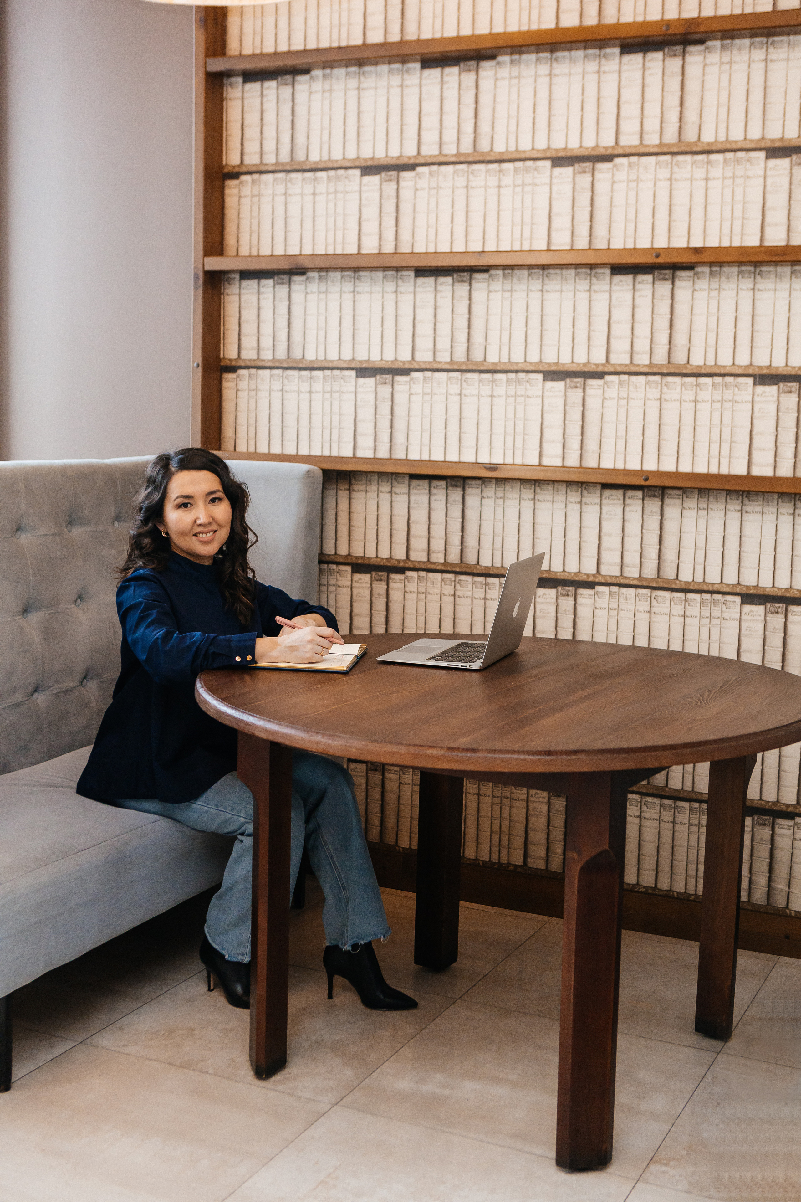 Контент для юриста Наталья Аверсон. Контент-фотограф в Абакане Наталья Нагибина