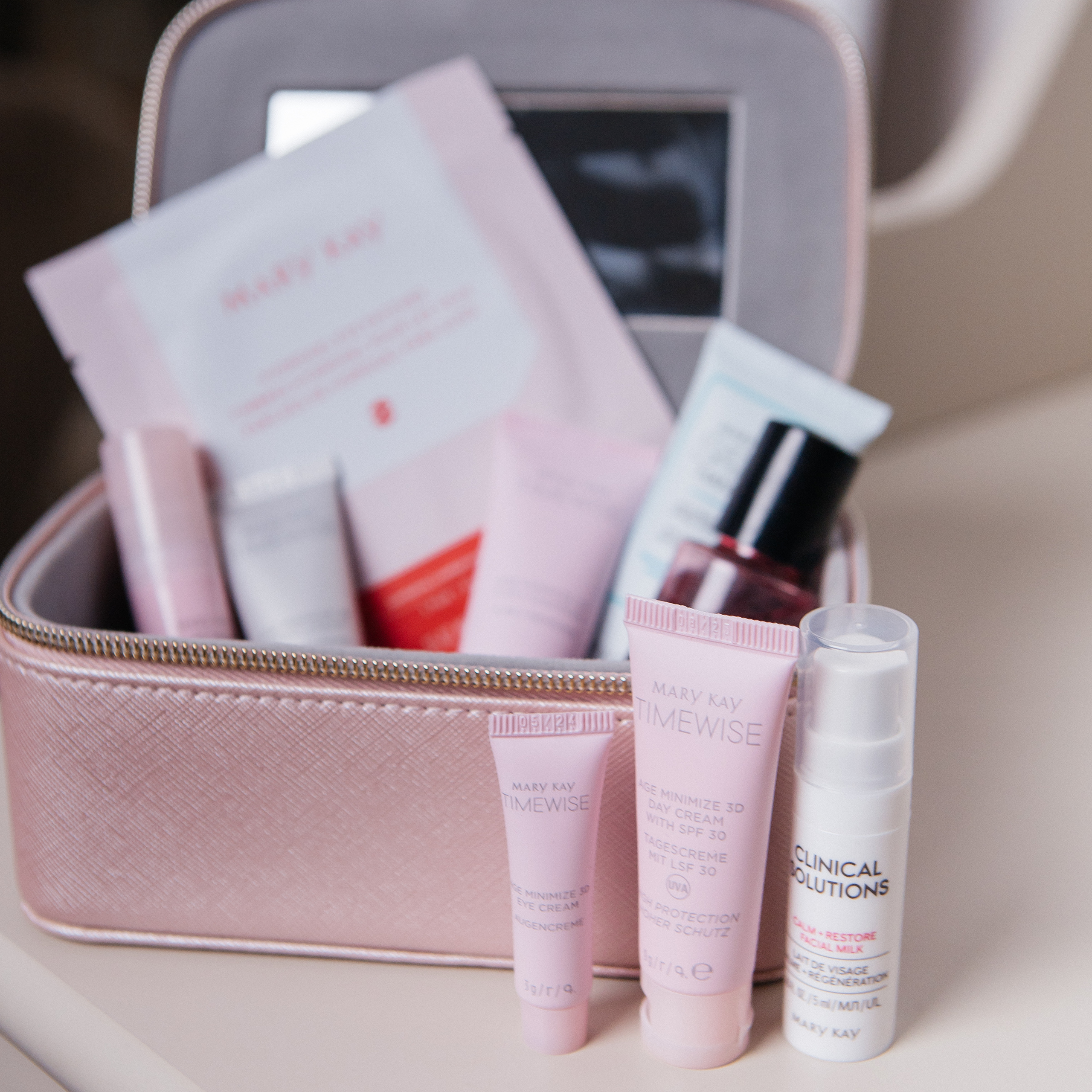 Новогодняя контент-съёмка для Консультантов Mary Kay. Контент-фотограф в Абакане Наталья Нагибина