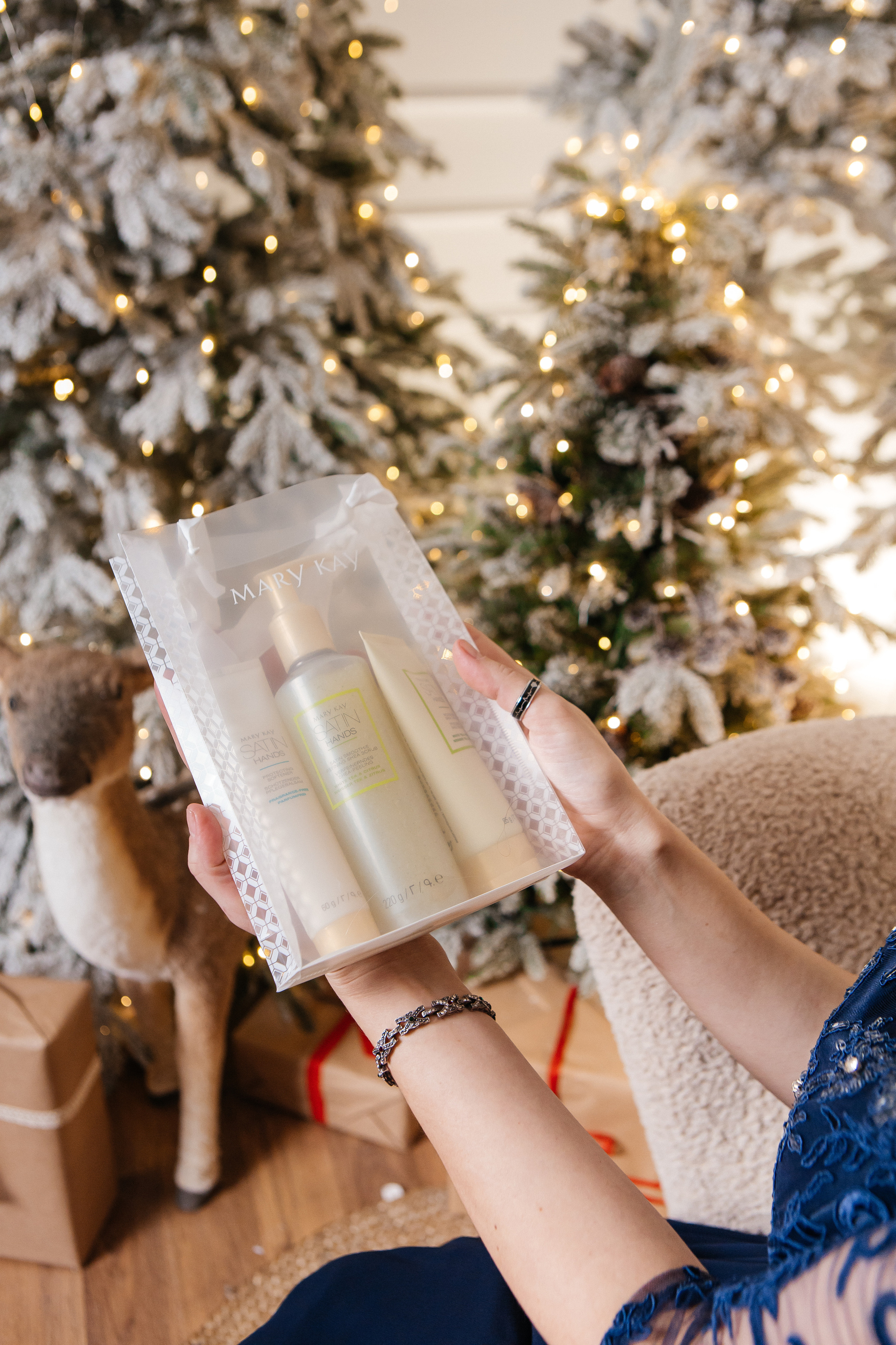 Новогодняя контент-съёмка для Консультантов Mary Kay. Контент-фотограф в Абакане Наталья Нагибина