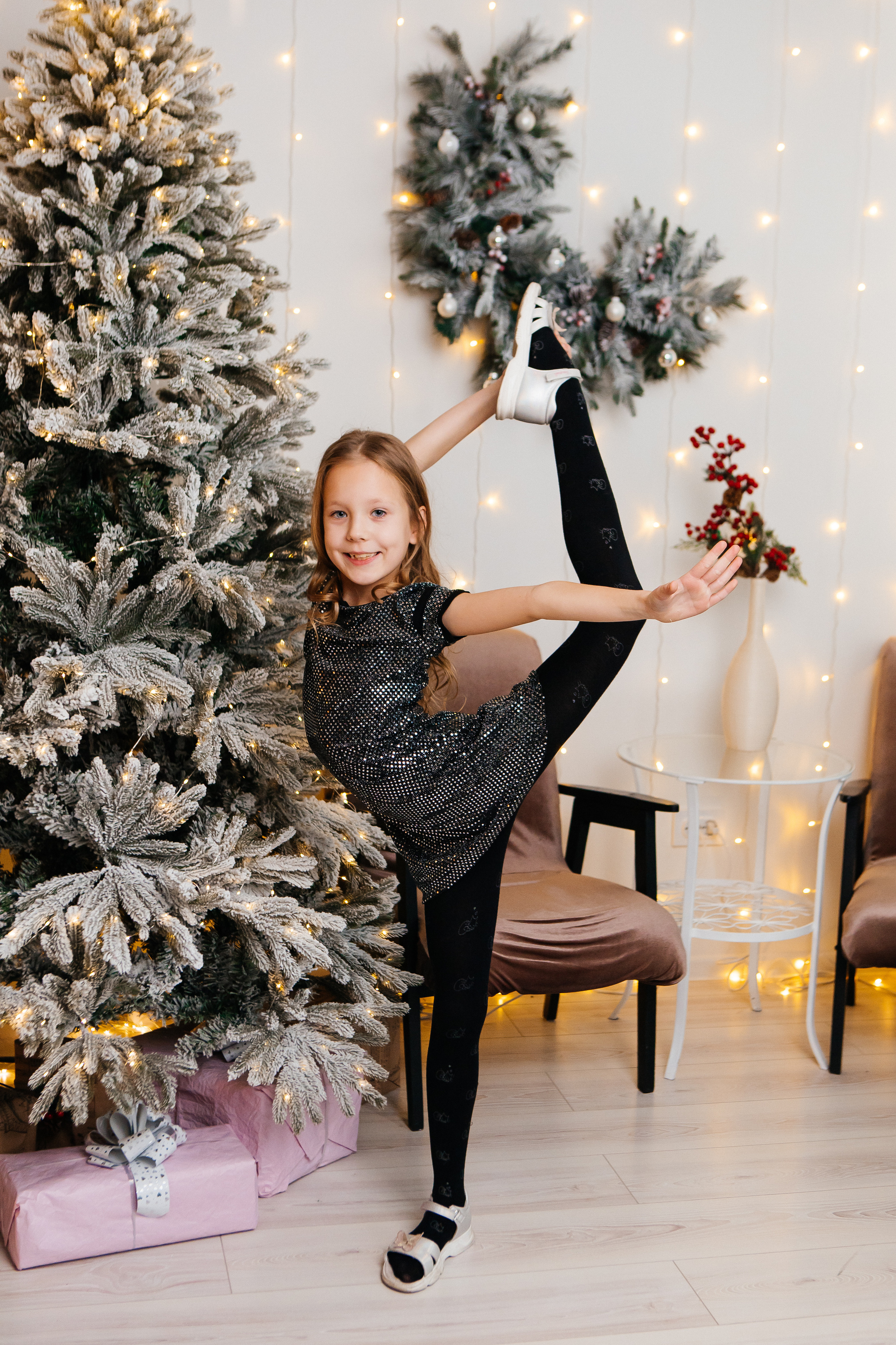 Новогодняя фотосессия для частной школы «Нью Скул». Контент-фотограф в Абакане Наталья Нагибина