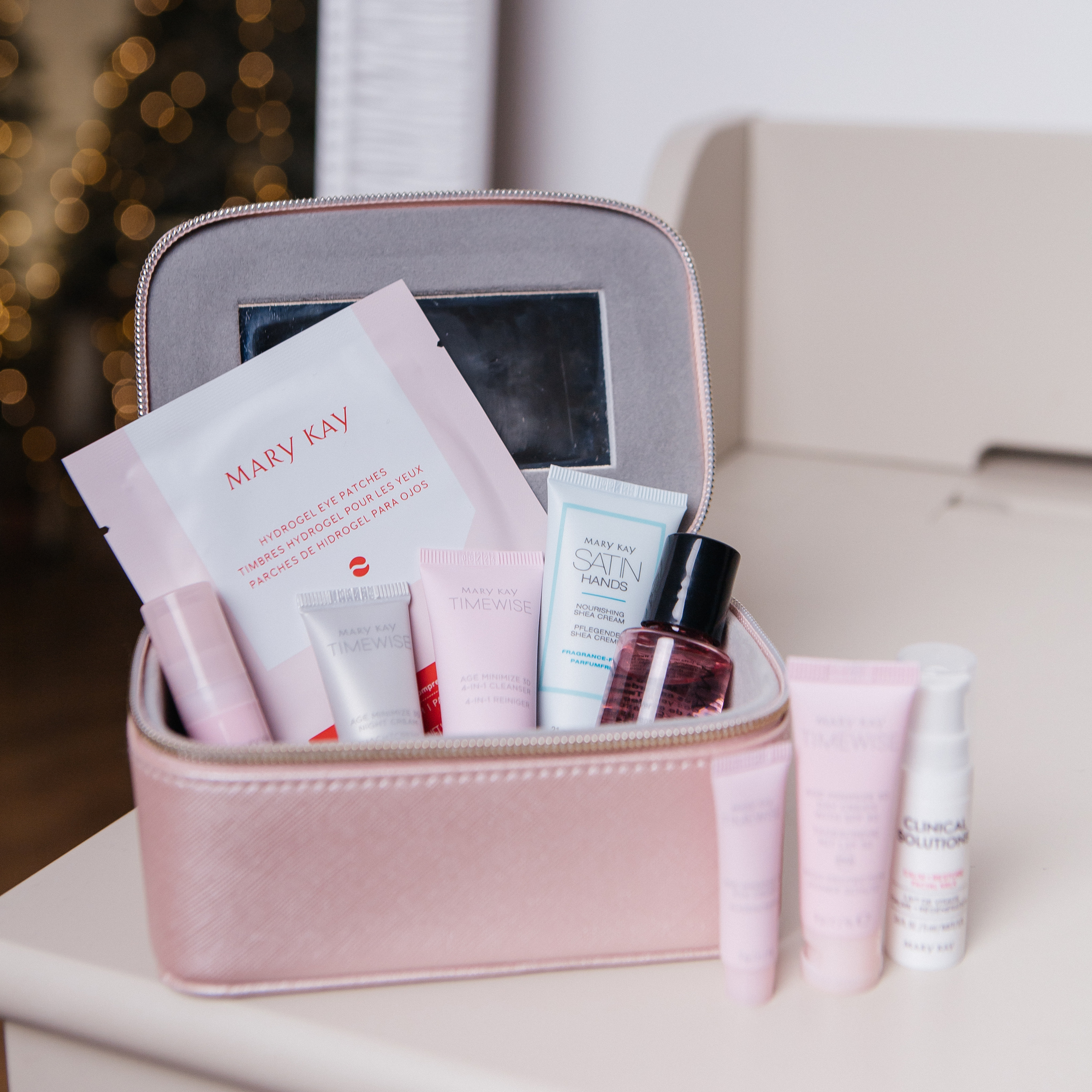 Новогодняя контент-съёмка для Консультантов Mary Kay. Контент-фотограф в Абакане Наталья Нагибина