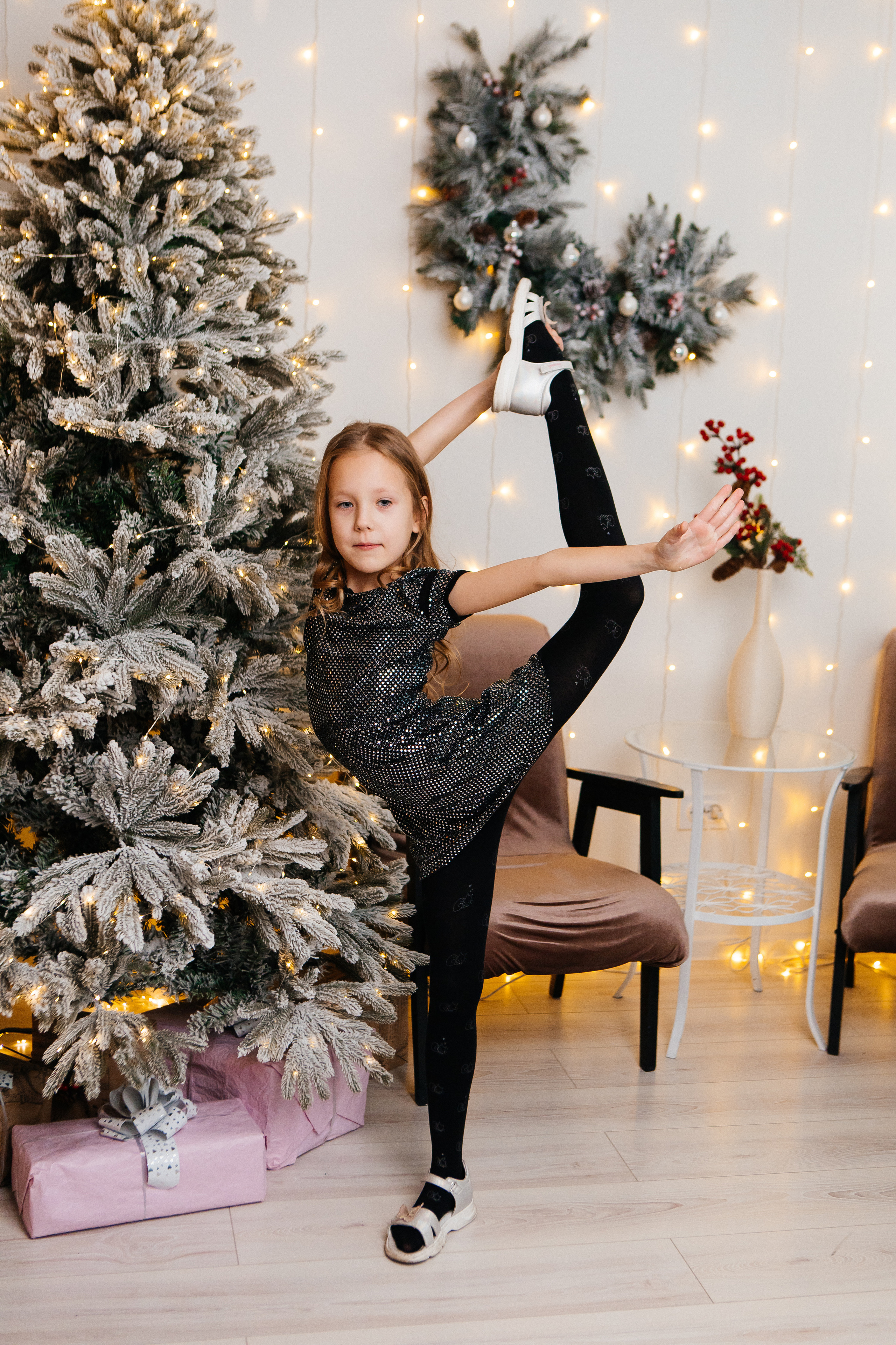 Новогодняя фотосессия для частной школы «Нью Скул». Контент-фотограф в Абакане Наталья Нагибина