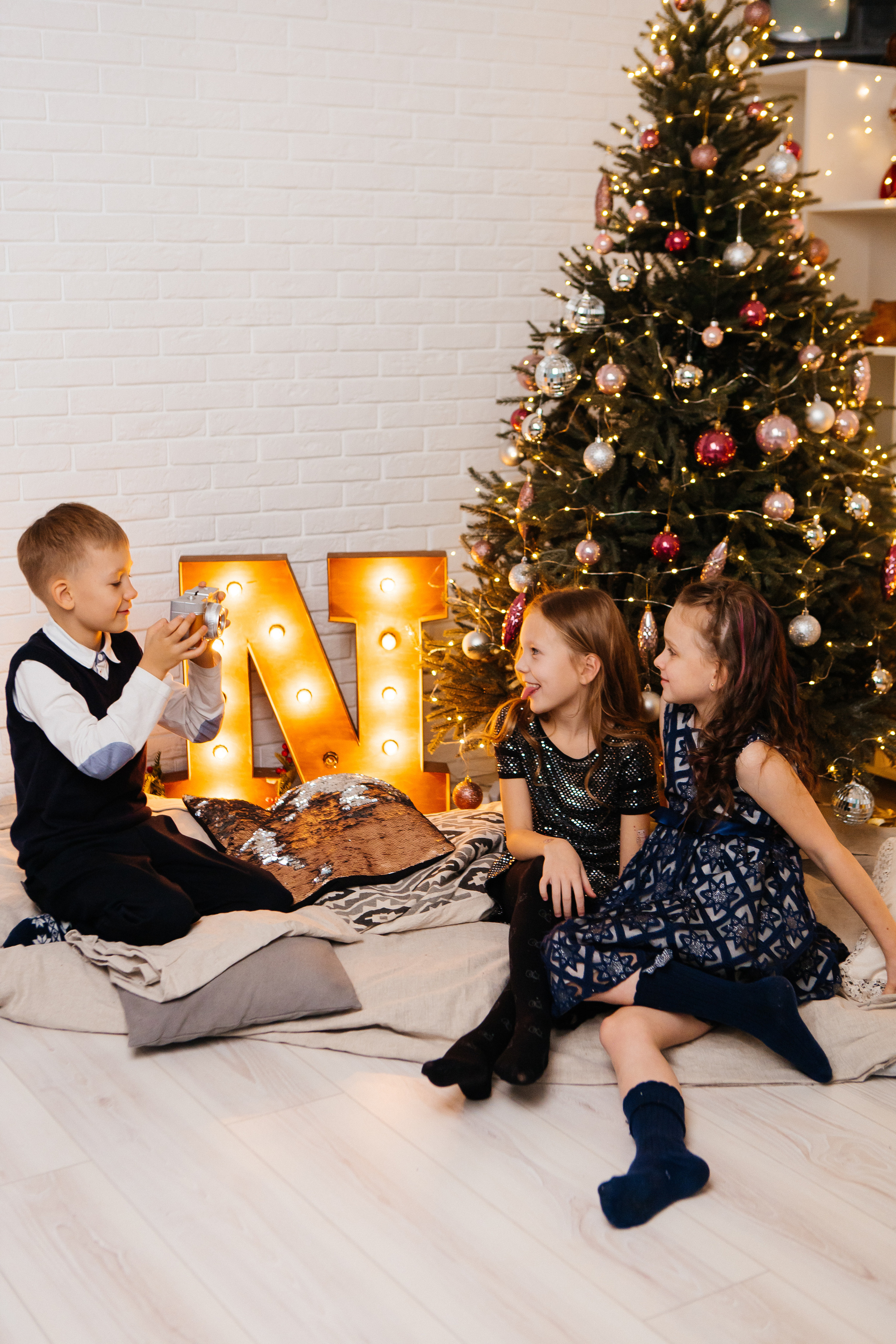 Новогодняя фотосессия для частной школы «Нью Скул». Контент-фотограф в Абакане Наталья Нагибина