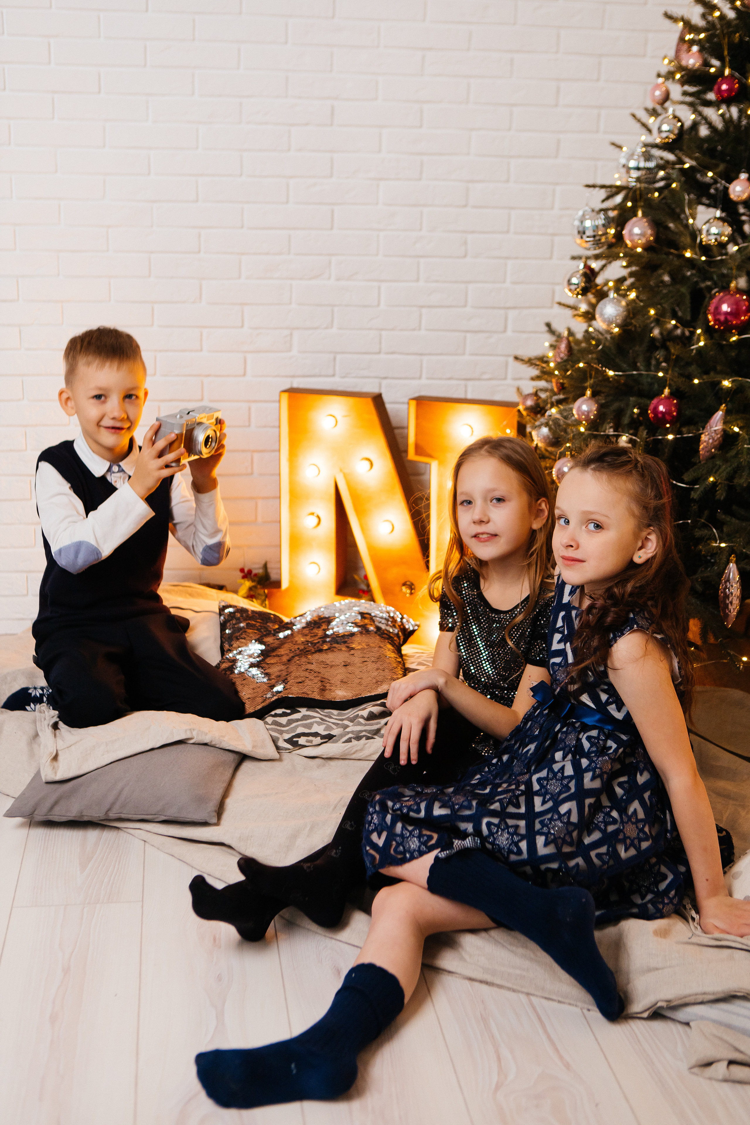 Новогодняя фотосессия для частной школы «Нью Скул». Контент-фотограф в Абакане Наталья Нагибина