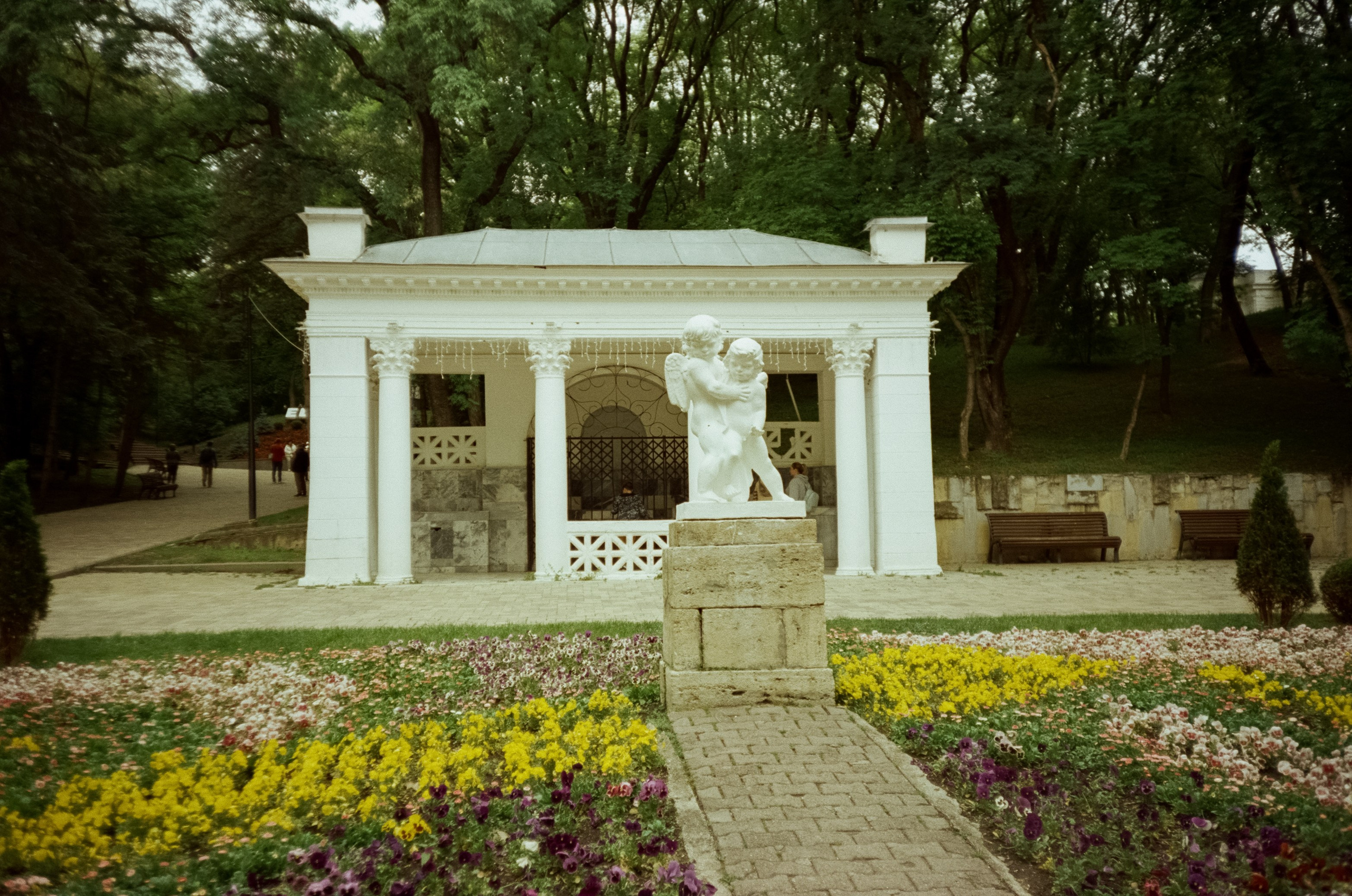 Прогулка в Ессентуках. Ловим солнце в завершении отдыха. Фотограф-документалист Мария Осокина