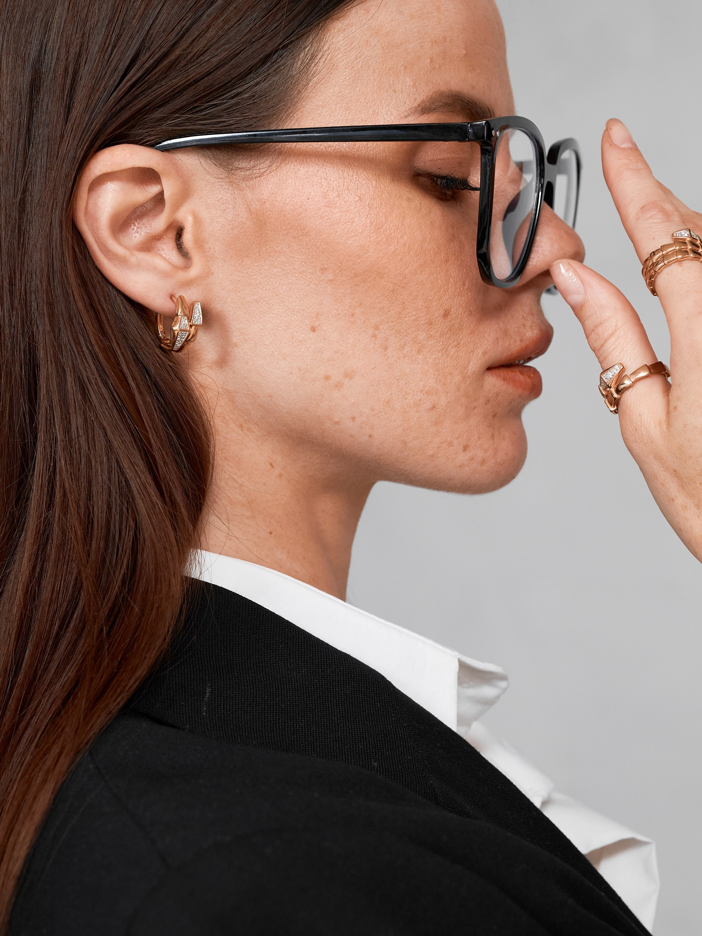 Имиджевая фотосъемка Silvervibe Екатеринбург Wildberries ВБ Ozon Озон контент для бренда Екб заказать цена фотосъемка товара WB имидж. Фотограф Екатеринбург Анастасия Жерновская | Маркетплейсы и нейрофото