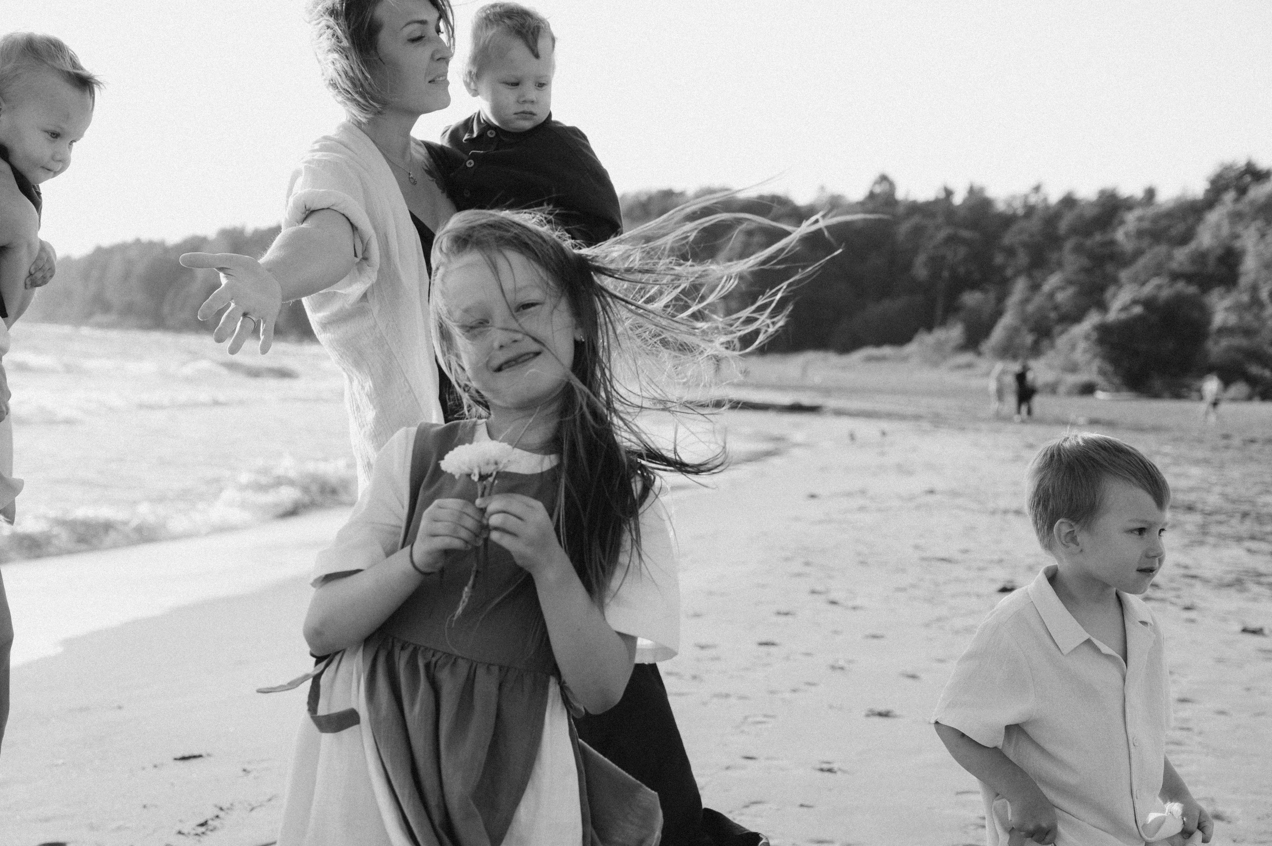 Алина. Профессиональный фотограф беременности в СПБ. Стильные фотосессии беременности в стиле минимализм и классическая фотография