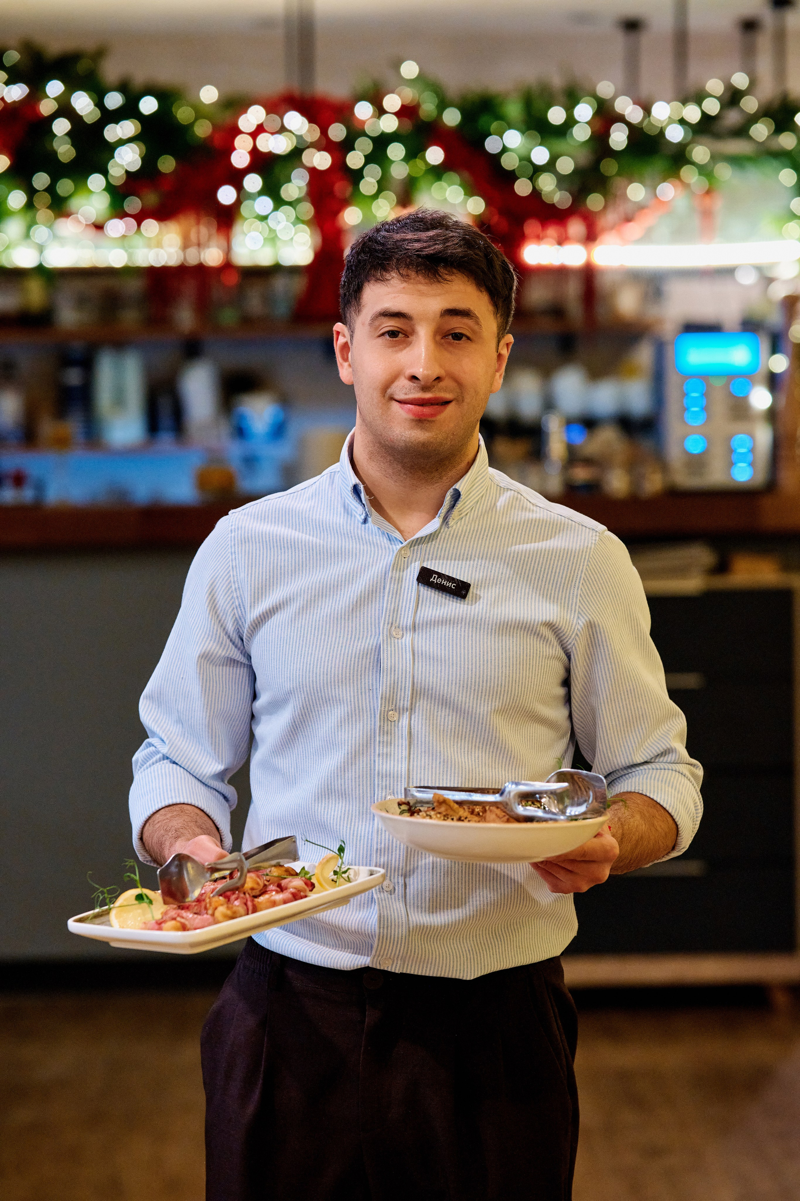 Новогодний декор ресторана Альбатрос. Фотограф Таганрог Анна Трайжон