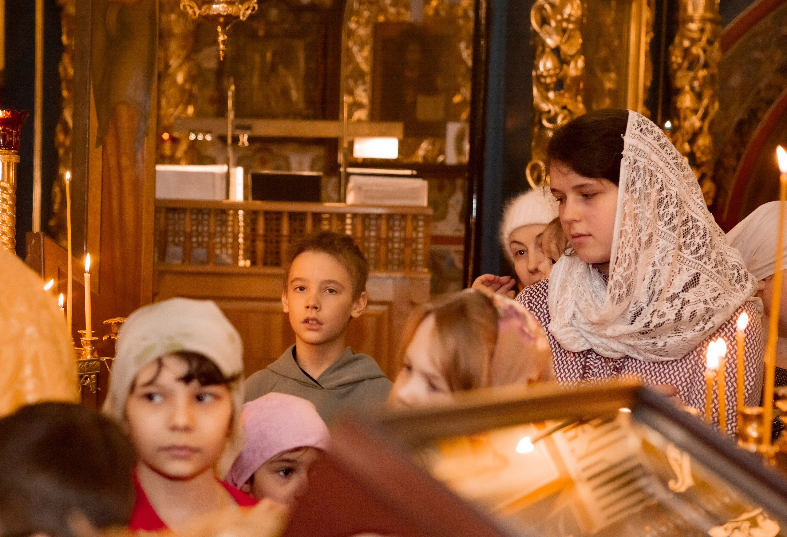 Служба в храме Благовещения в Павловской Слободе. Фотограф на крестины