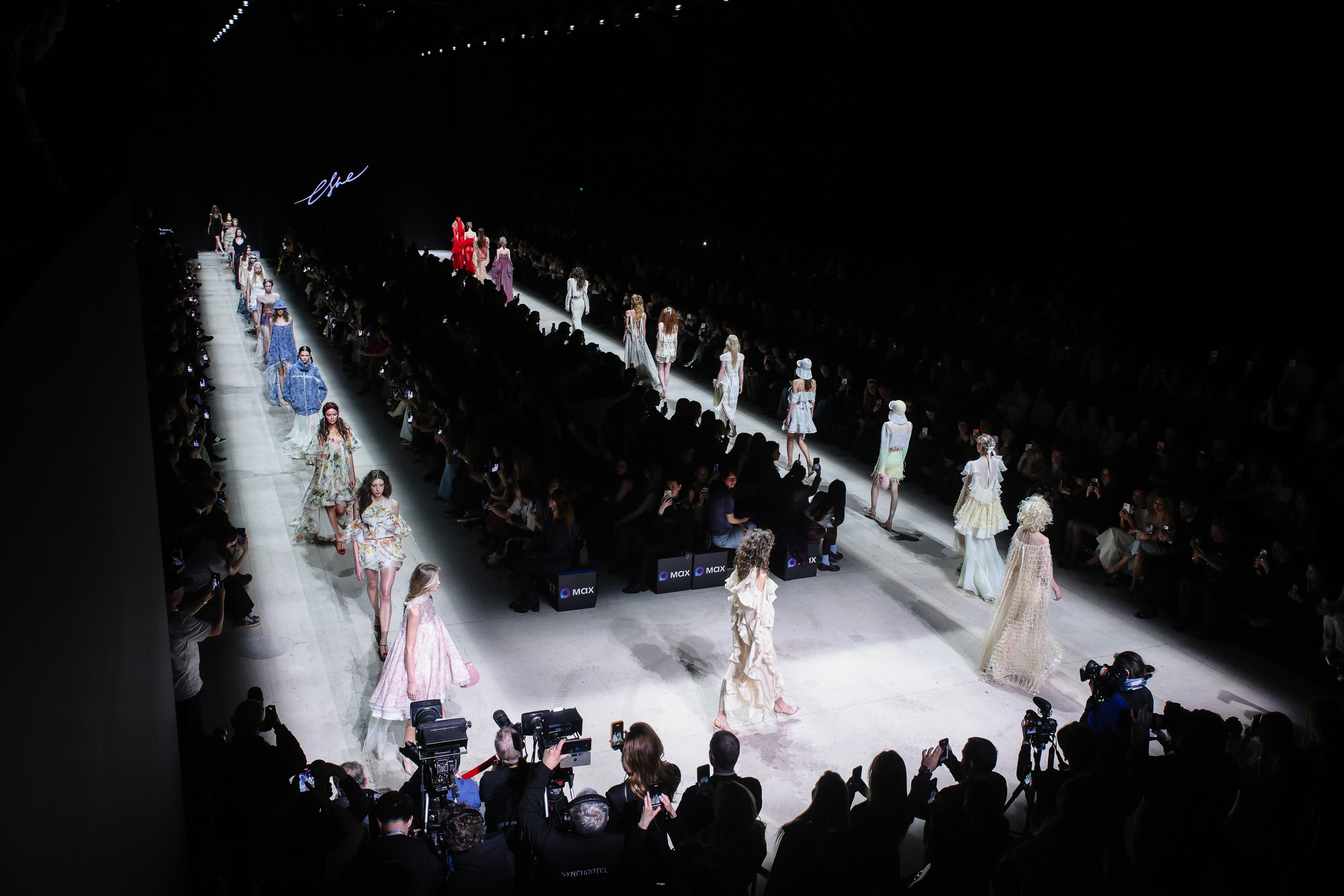 Fashion. Репортажный фотограф в Москве Арина Антонова