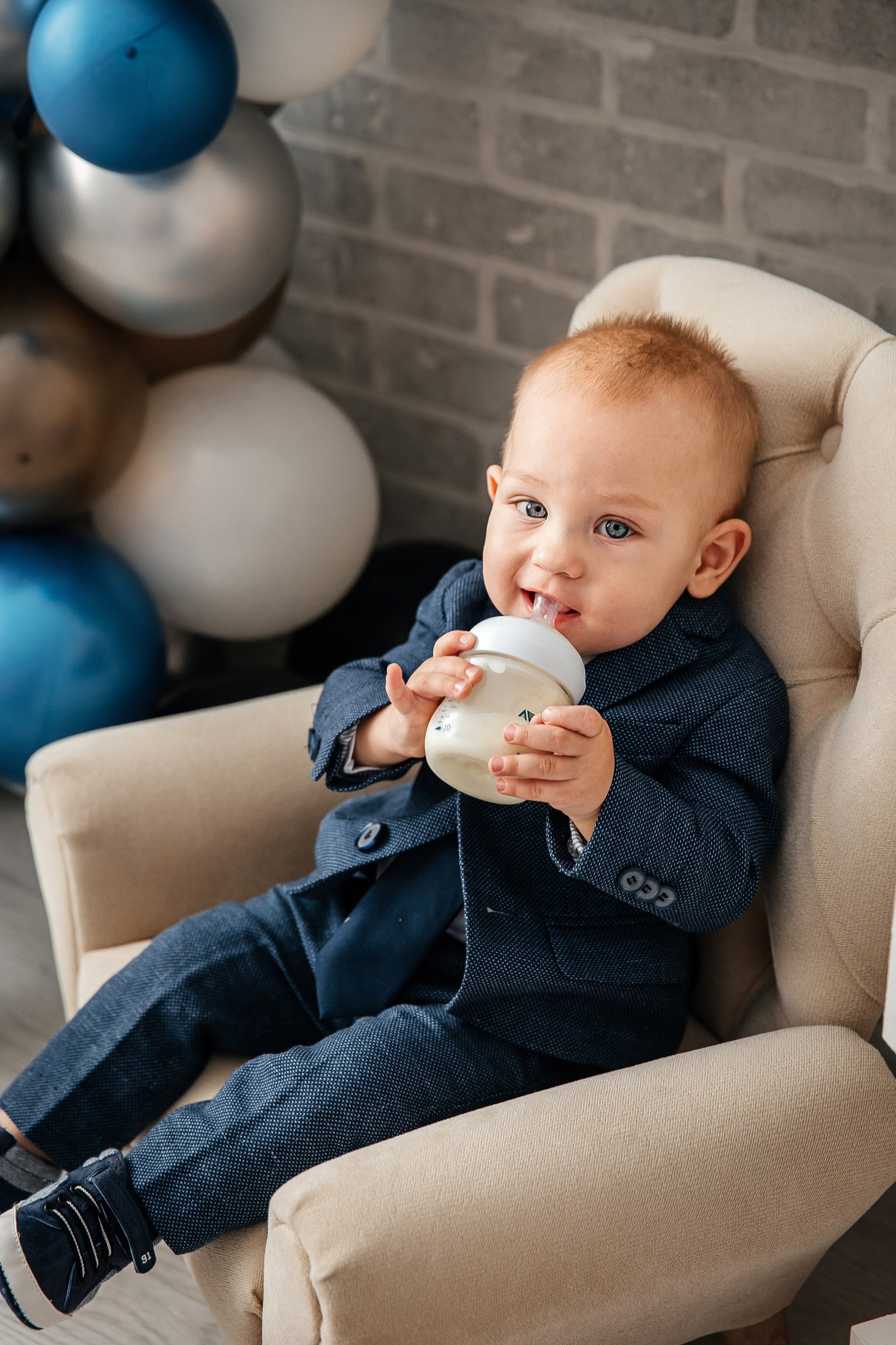 С шарами. Детский фотограф, выпускные альбомы в Нижнем Новгороде Бодягина Мария
