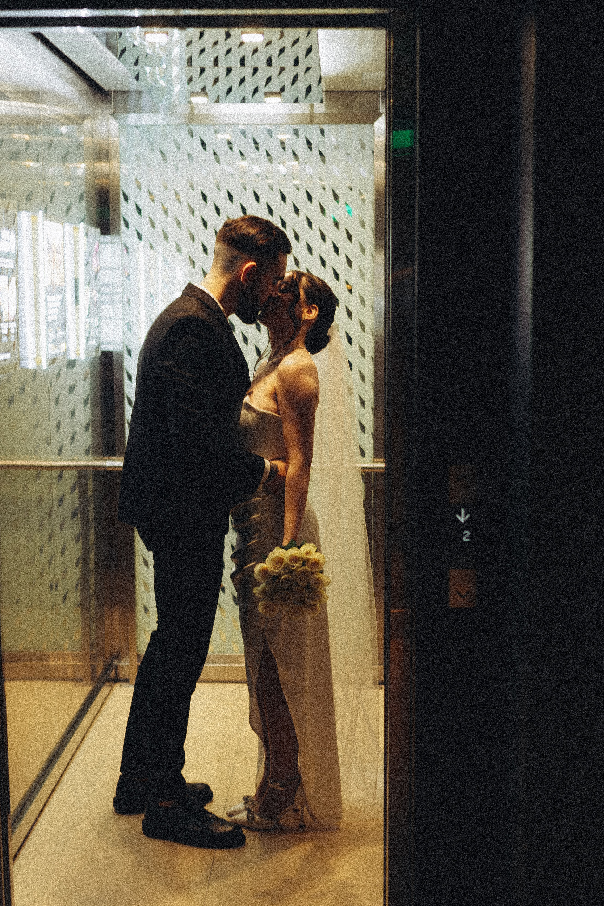 СВАДЕБНАЯ СЬЕМКА СБОРОВ ЖЕНИХА И НЕВЕСТЫ В ОТЕЛЕ И ТАКЖЕ ФОТОСЕССИИЯ В ОТЕЛЕЕ МЕГАПОЛИС БРЯНСК. Профессиональный фотограф, Санкт-Петербург — Виктория Богомолова