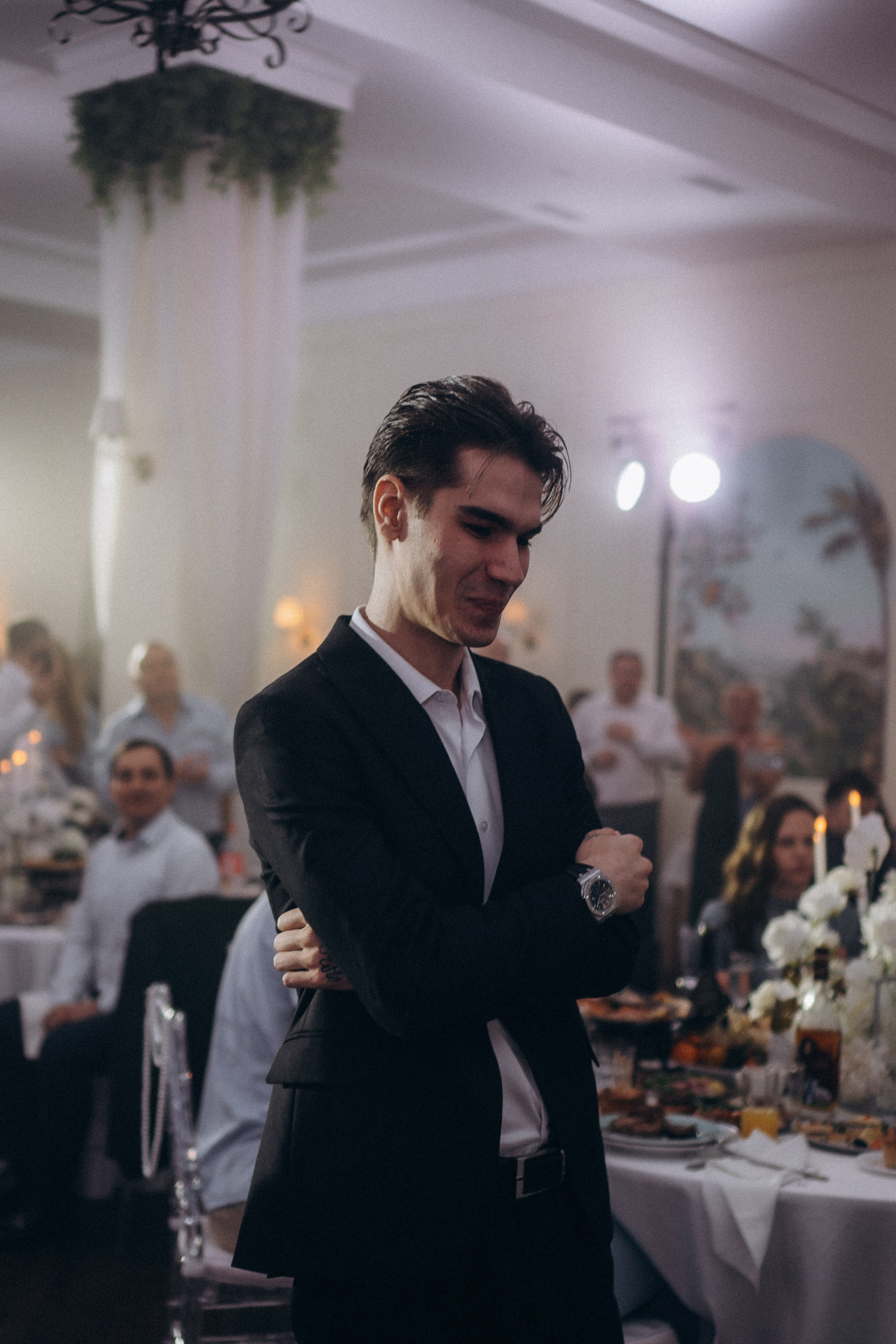 СВАДЕБНАЯ СЬЕМКА СБОРОВ В ОТЕЛЕ И ВЫЕЗД НА ЦЕРЕМОНИЮ (СНЯТО В СИБИРЕ В НИЖНЕВАРТОВСКЕ). Профессиональный фотограф, Санкт-Петербург — Виктория Богомолова