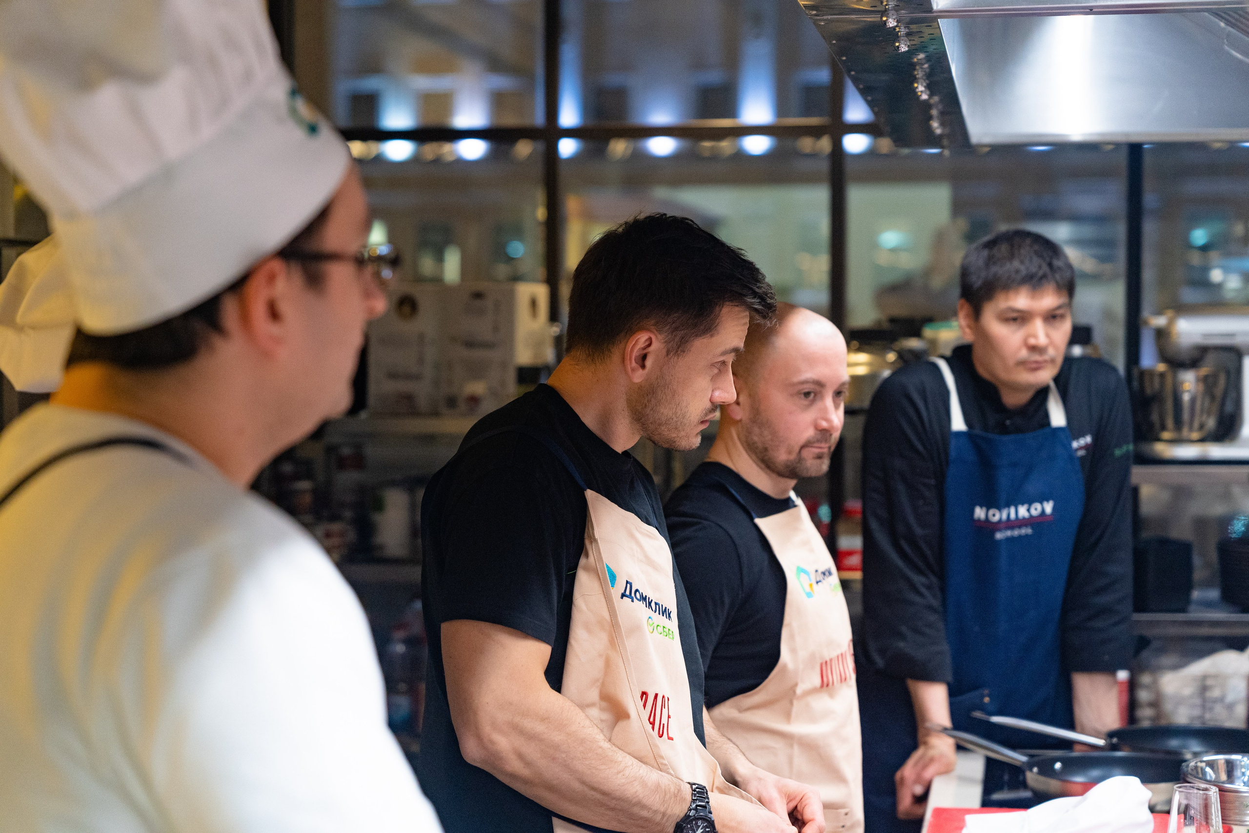 NOVIKOV SCHOOL — Умами зал. Фотограф Никита Комаров