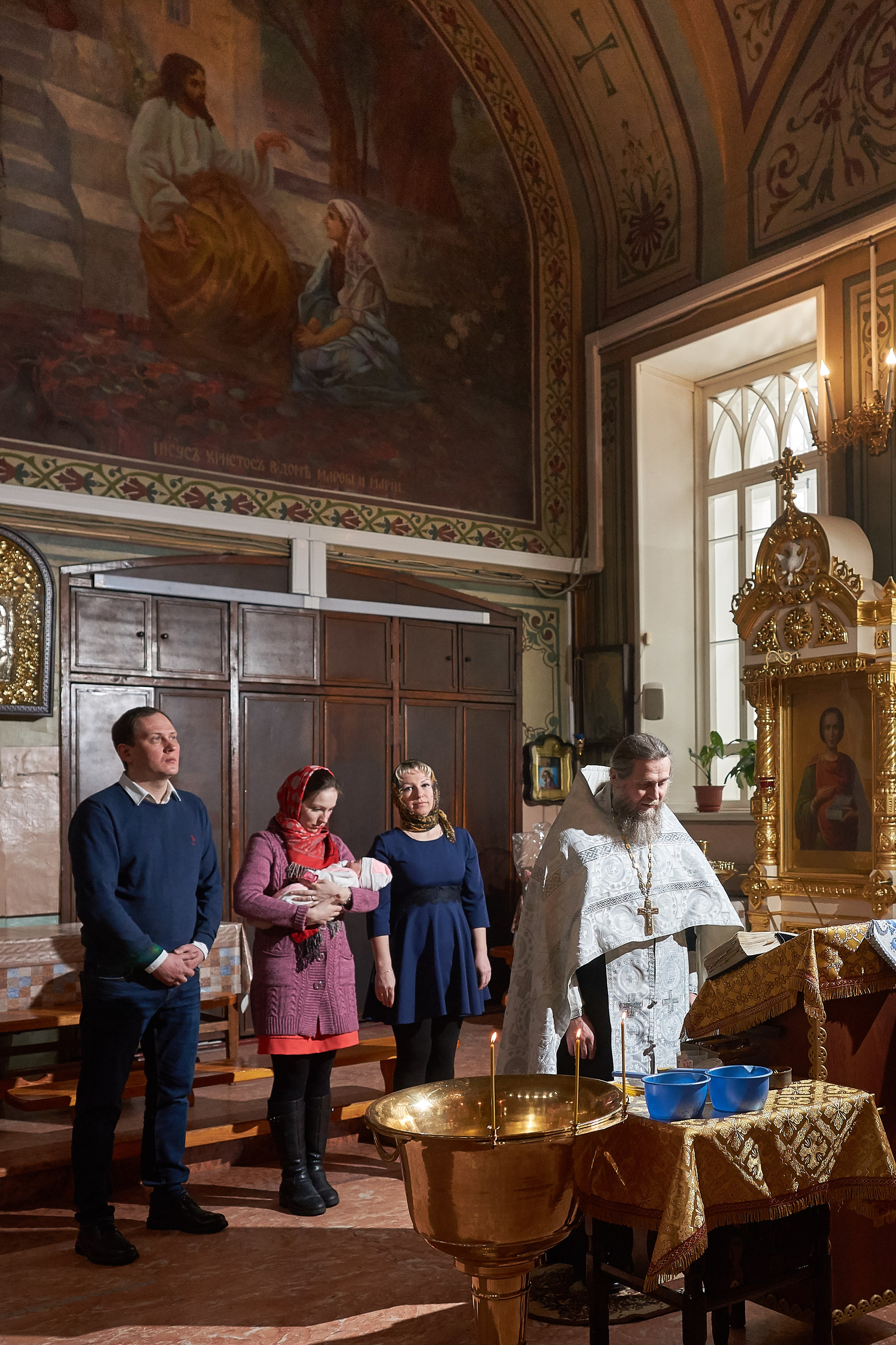 Крещение в церкви.Фотограф Владимир Артамонов