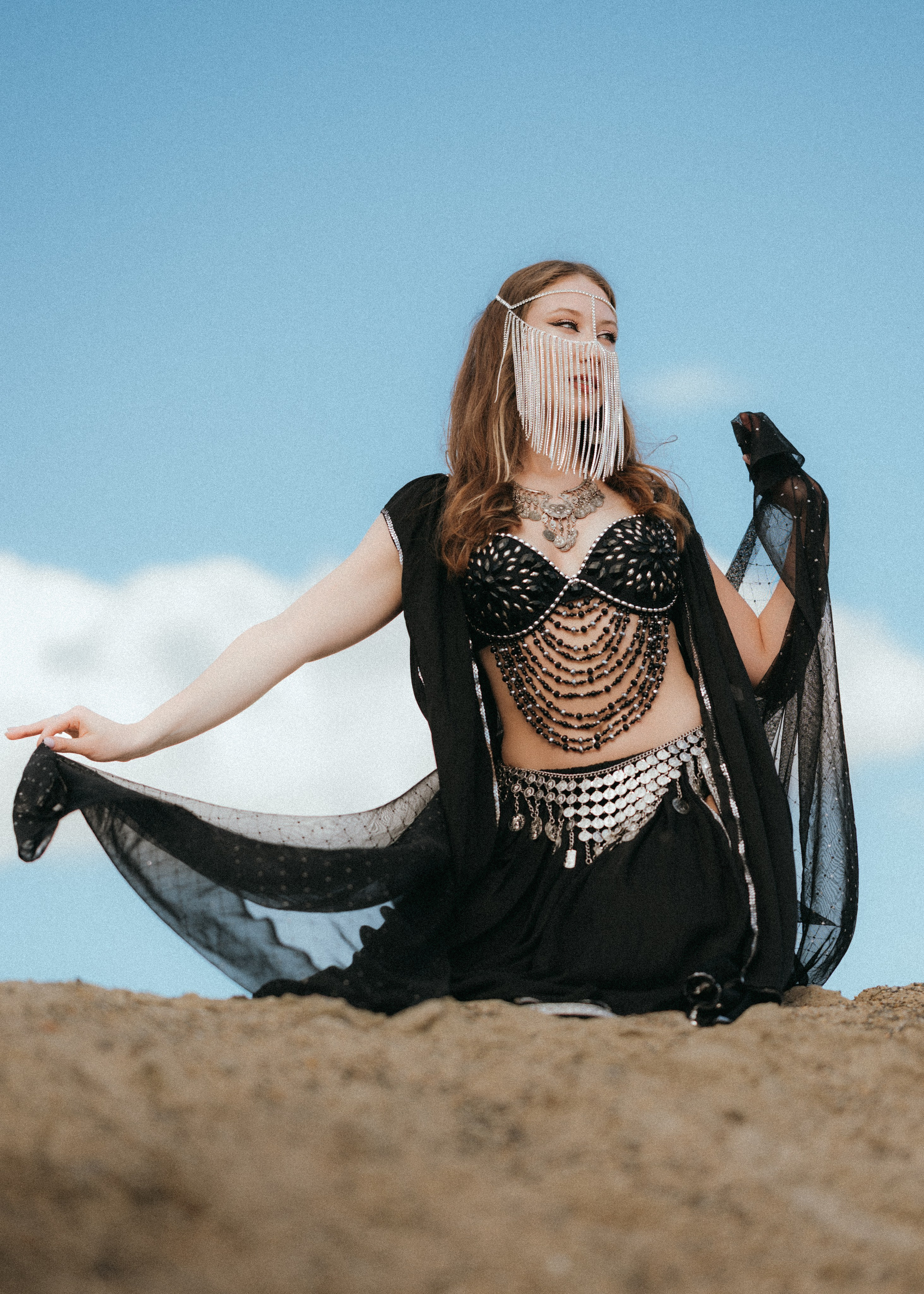 Орг https://t.me/fv_nsk vk.com/fv_nsk #фотовстречинск 💃🏻 @lina_laww Vk: https://vk.com/lina_lavv 💃🏻 @victoryyya_05 https://vk.com/victoryya_kir 👑 Белый костюм и&nbsp;тиара VK @olga.karrott.jewelry