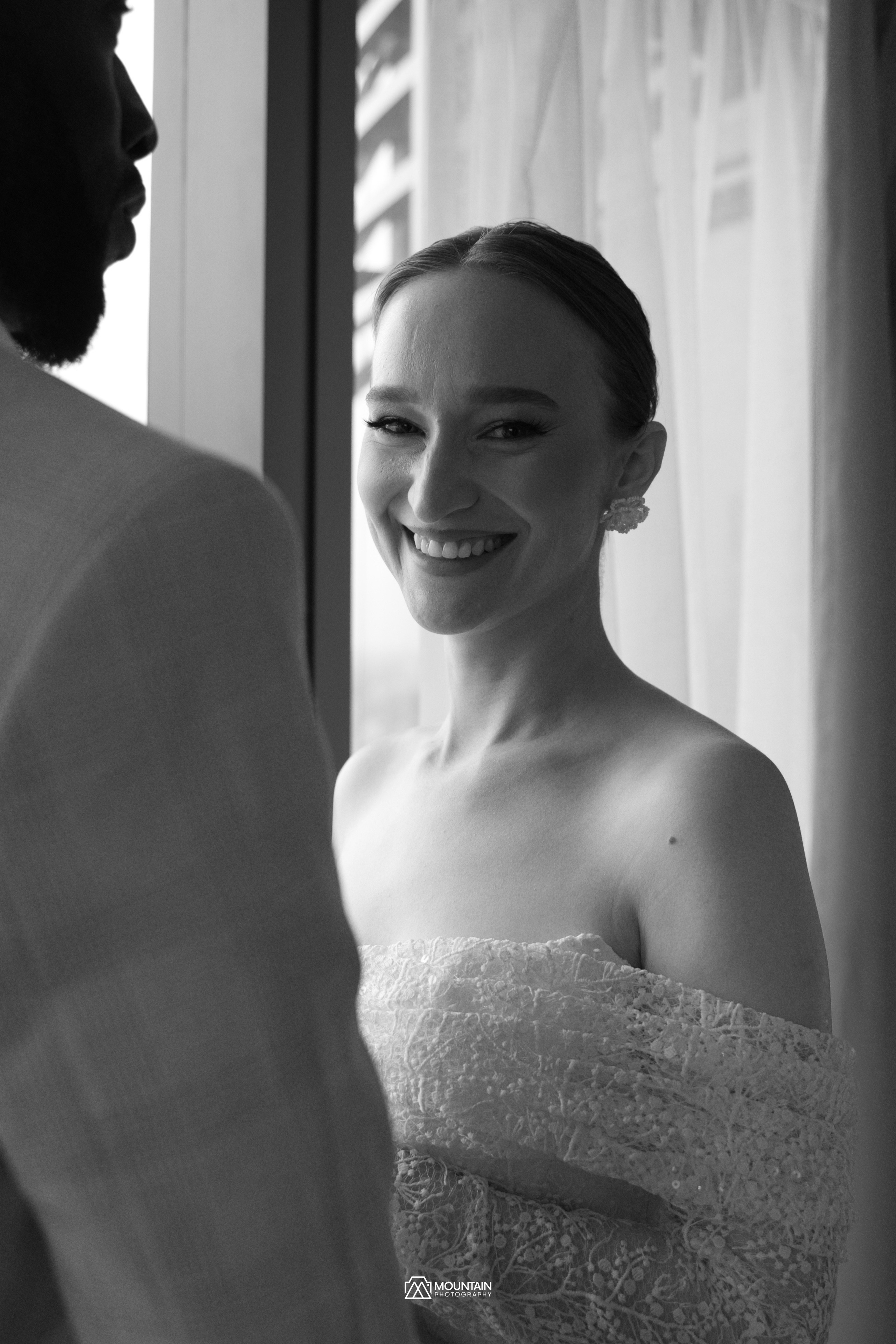 Oludola and Anastasia. Photographer based in moscow Peter Tchana