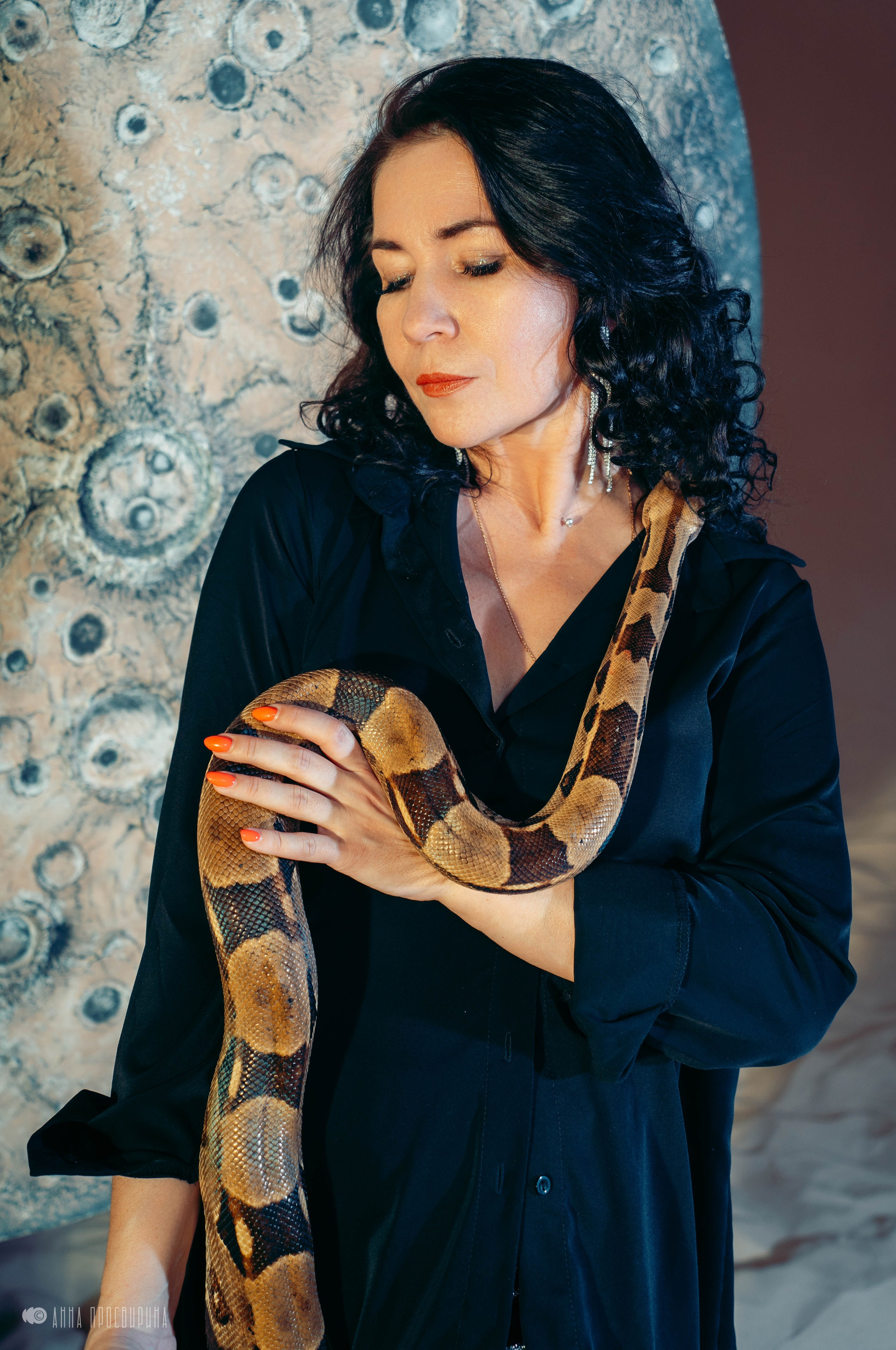 Новогодняя съемка с символом года для проекта Dolce Donna. Ваш фотограф в Санкт-Петербурге Анна Просвирина