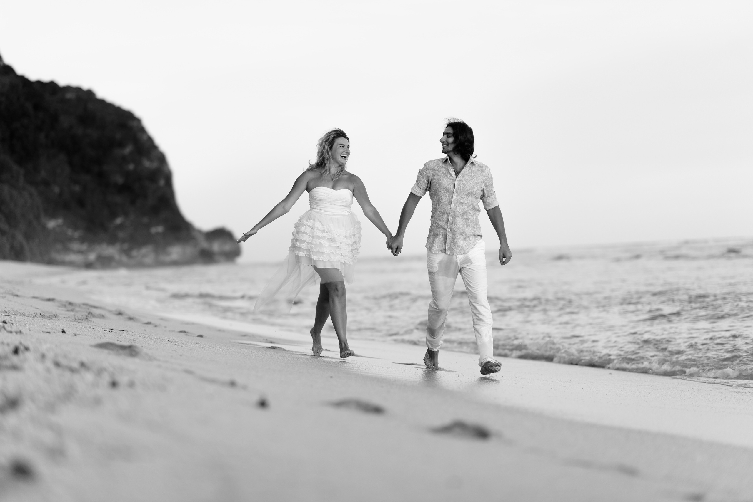 Love on the Sand. Wedding and Destination photographer Rustam Kalimullin