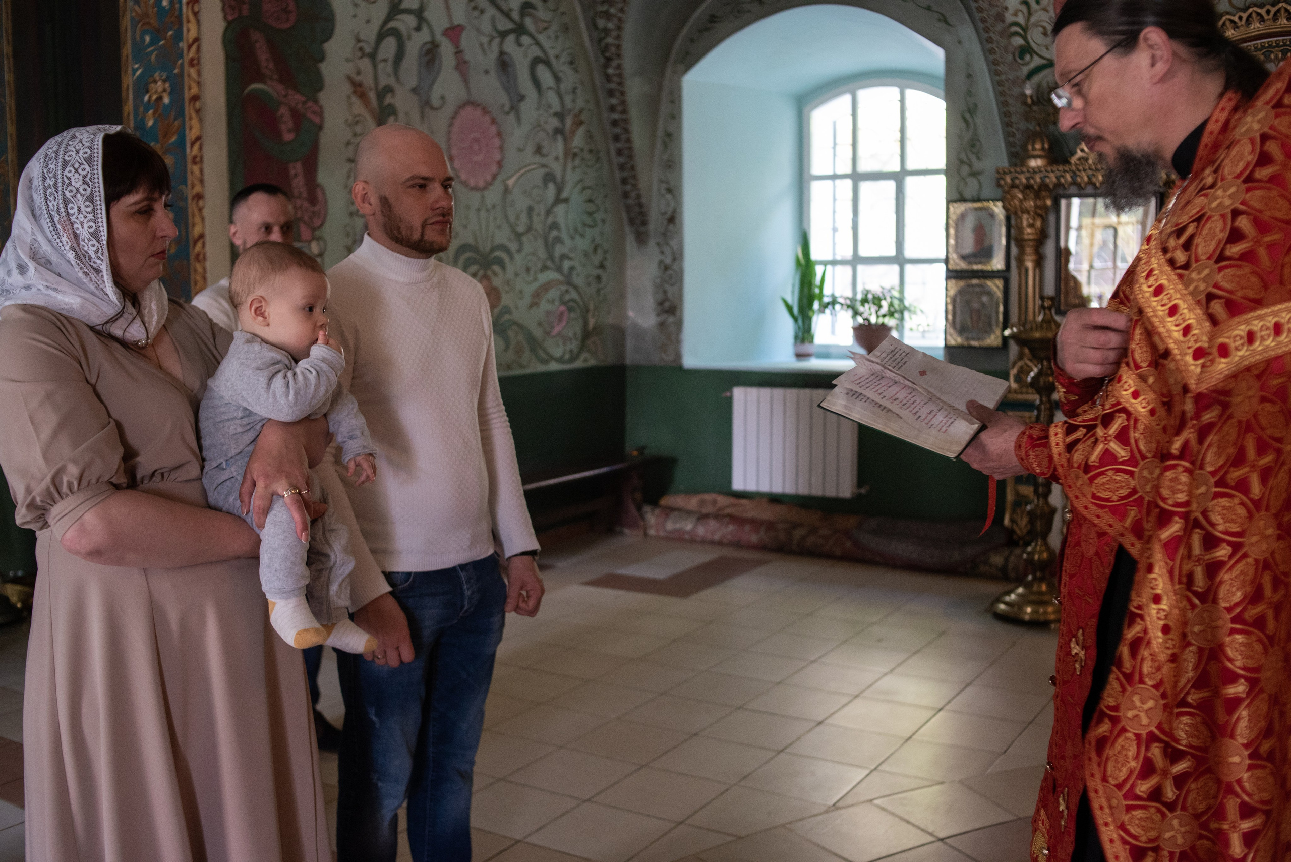 Крещение в Воскресенском Храме. Фотограф новорожденных Воронеж — Дорохина Яна. Семейный фотограф