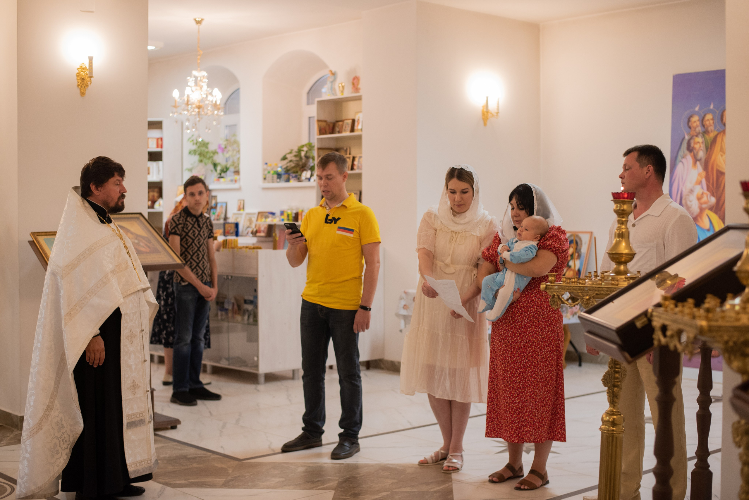 Крещение в Храме в честь иконы Божией Матери Скоропослушница. Фотограф новорожденных Воронеж — Дорохина Яна. Семейный фотограф