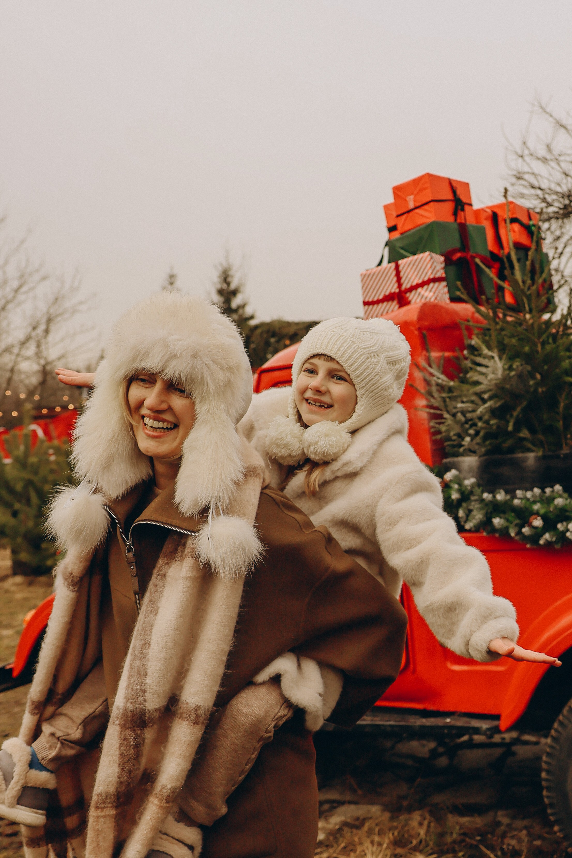 Я Лена — семейный фотограф в стиле Life Style Москва и Подмосковья: Балашиха, Пушкино, Щелково, Домодедово, Дмитров. Я за эмоции и любовь