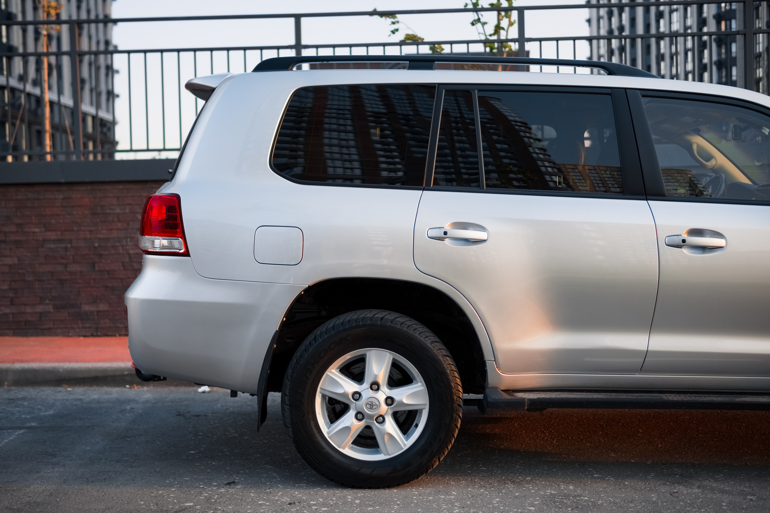 Toyota Land Cruiser 200. AutoAlexArt