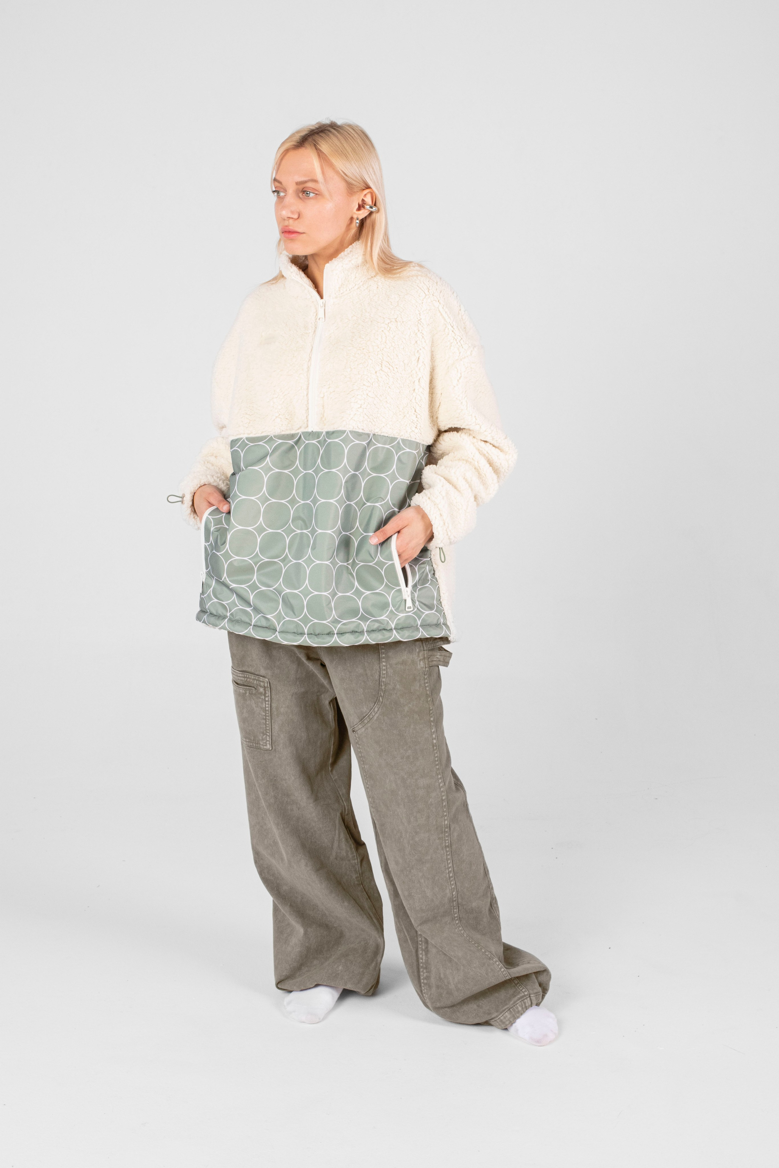 Vertcomm мерч. Романова Александра фотограф в Москве