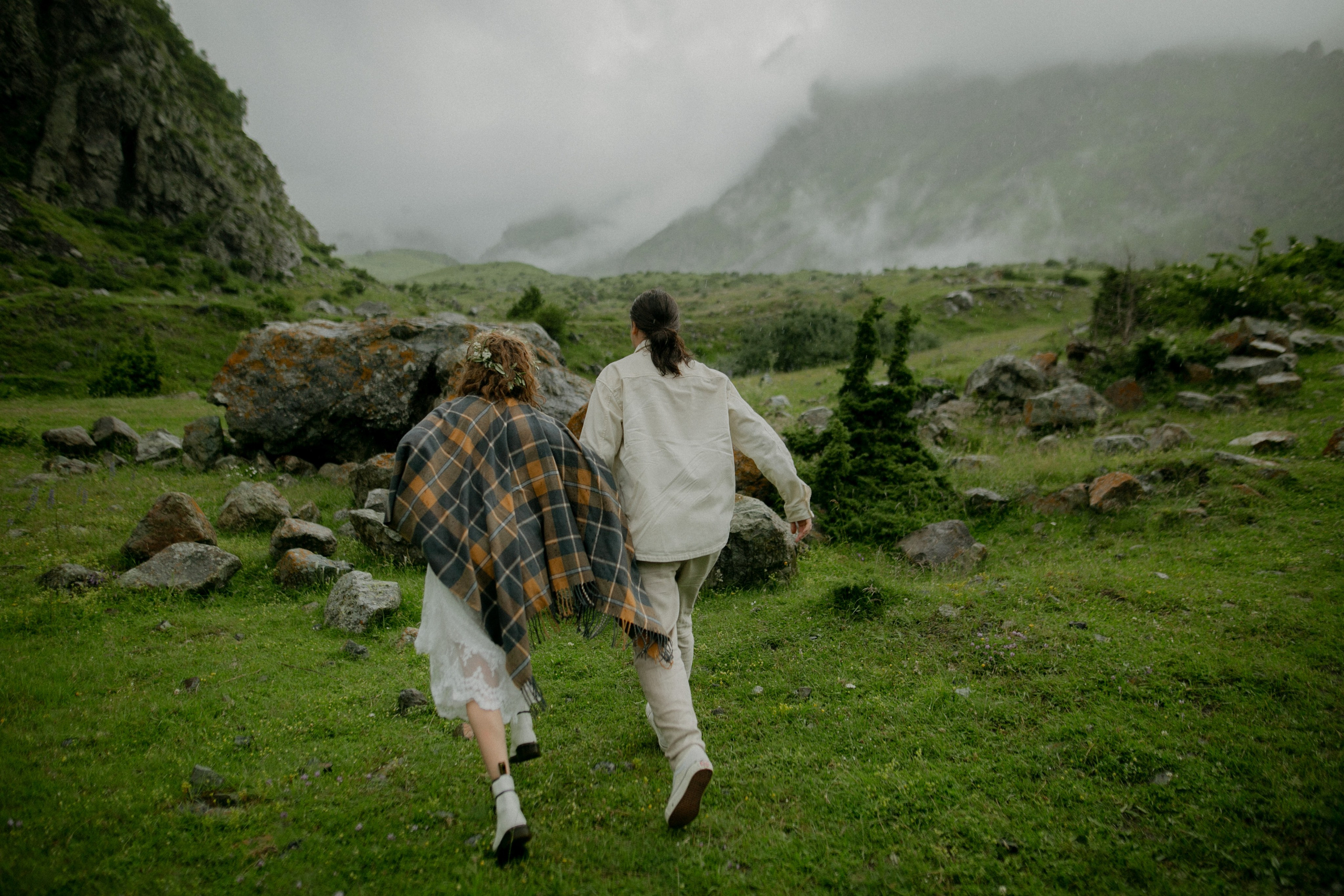 Nikita & Nastya. Wedding at Kazbeg. Свадебный фотограф Грузия Alex and Polly